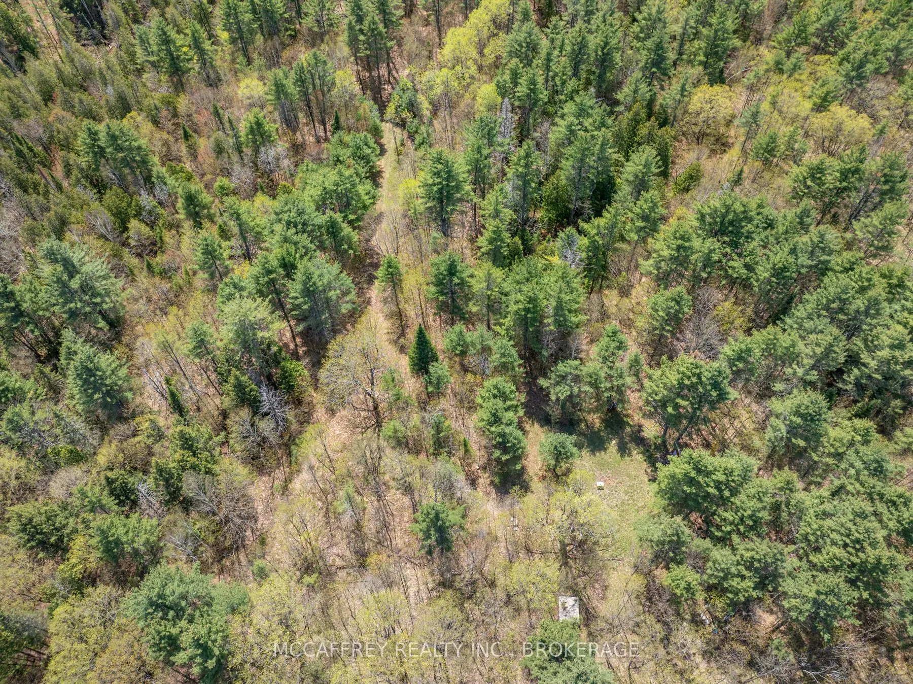 1088 KASHWAKAMAK LAKE Road