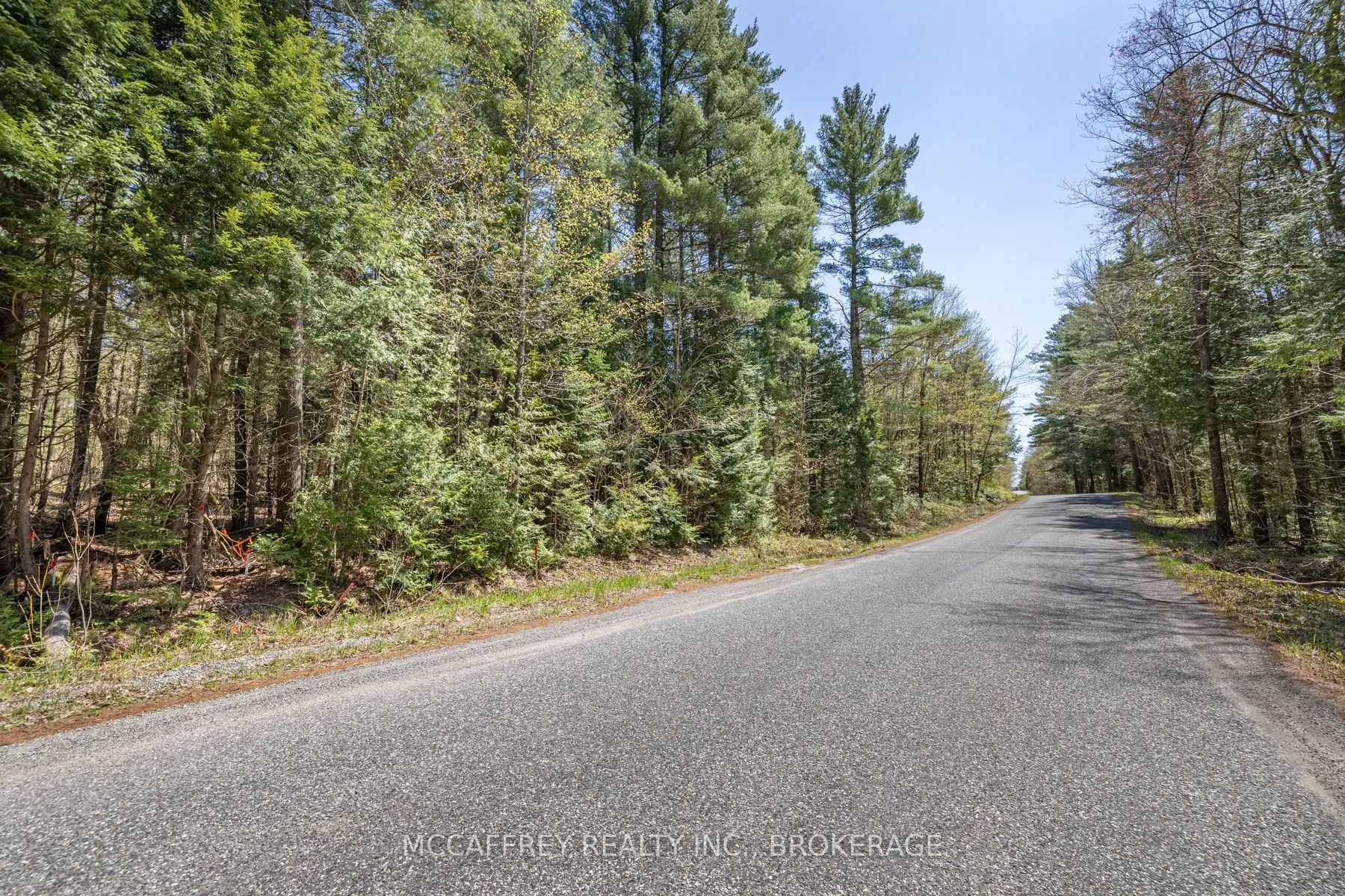 1088 KASHWAKAMAK LAKE Road