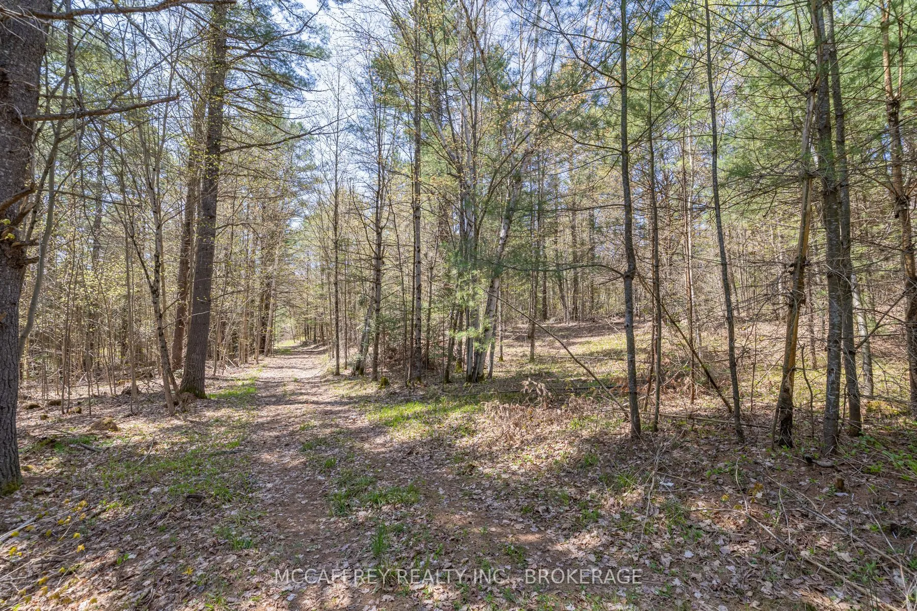 1088 KASHWAKAMAK LAKE Road