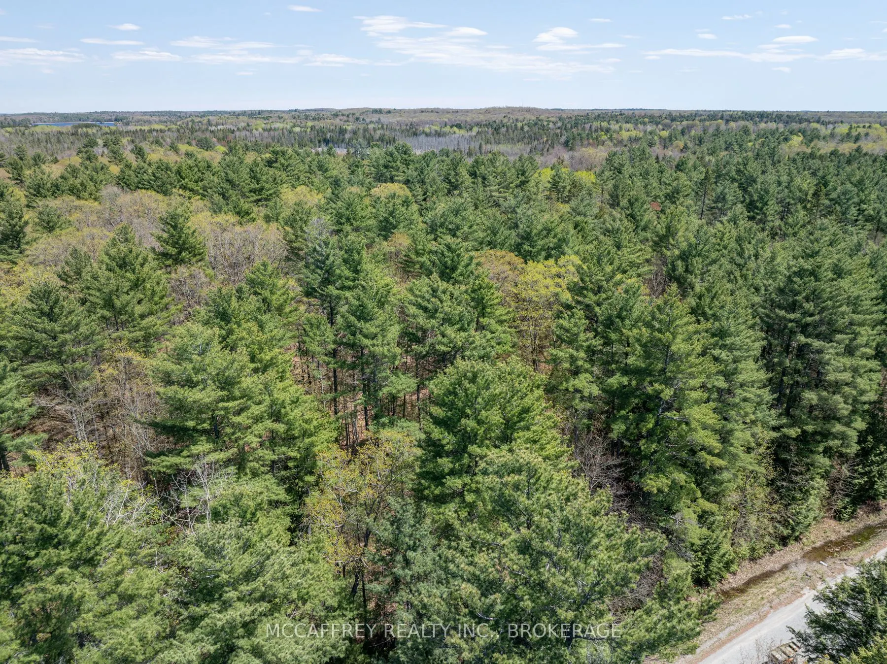 1088 KASHWAKAMAK LAKE Road