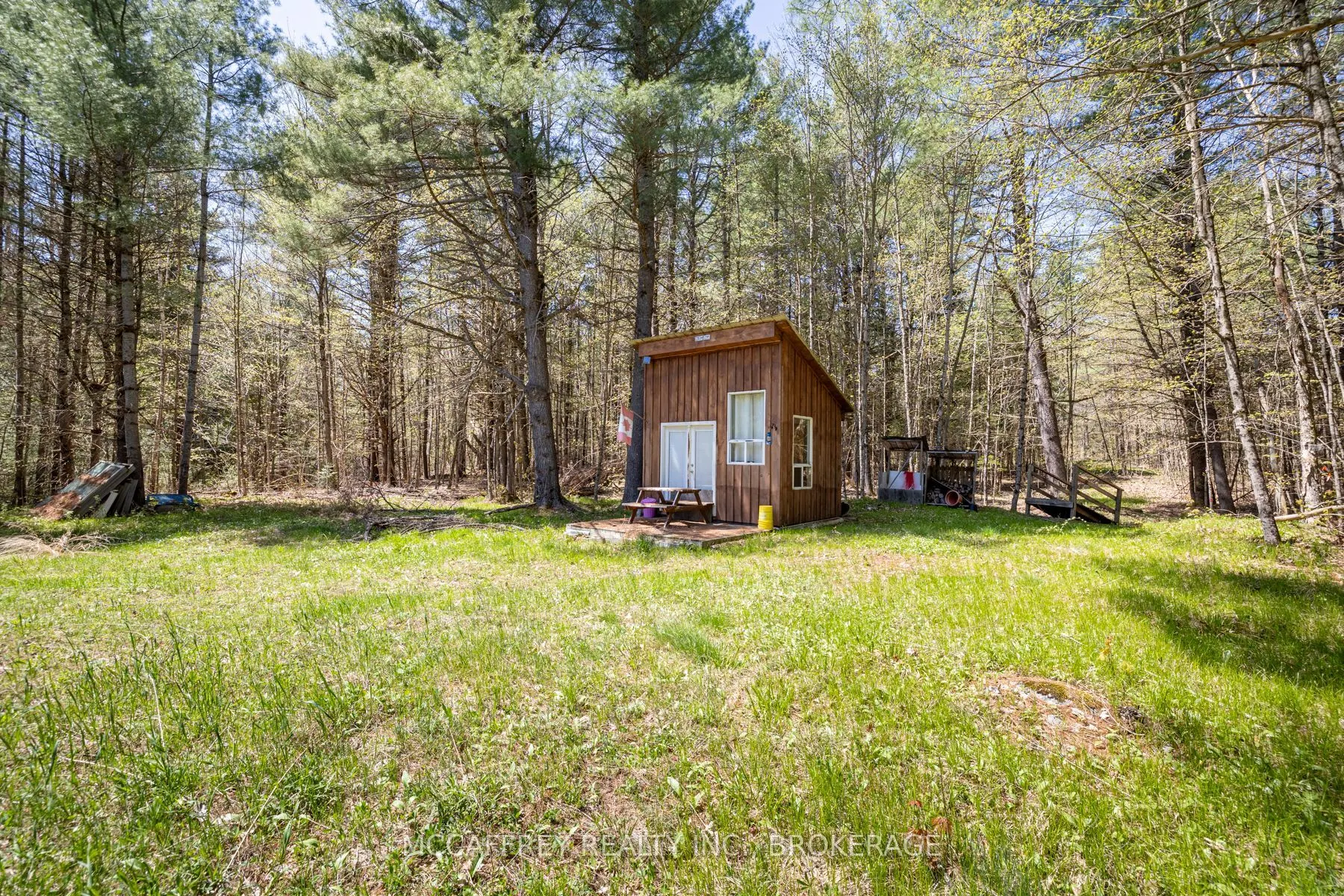 1088 KASHWAKAMAK LAKE Road