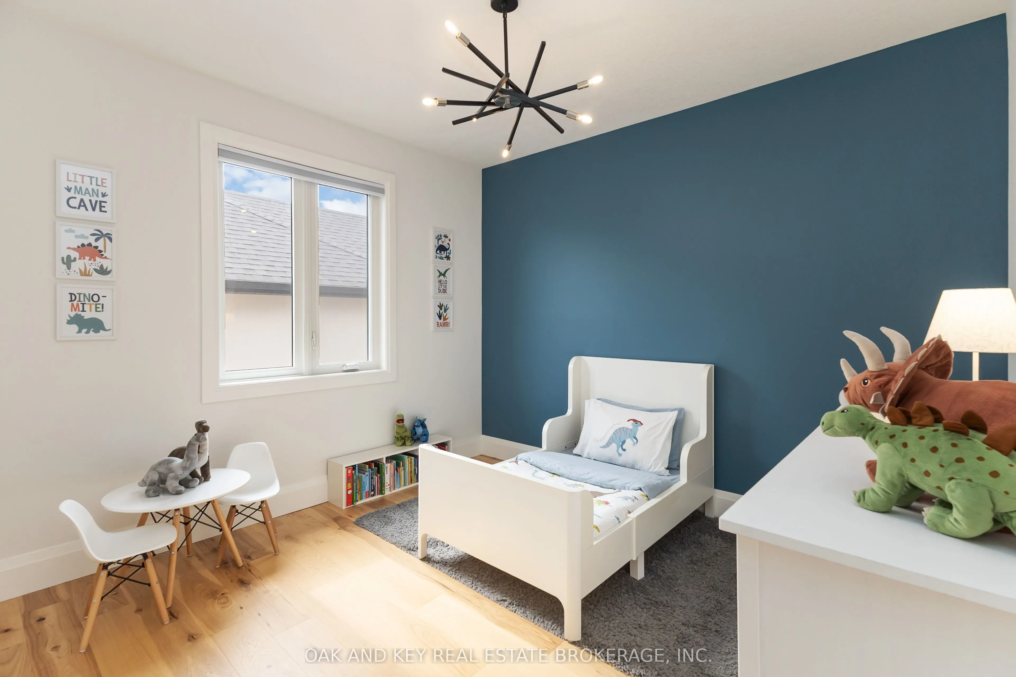 119 DAVENTRY Way
