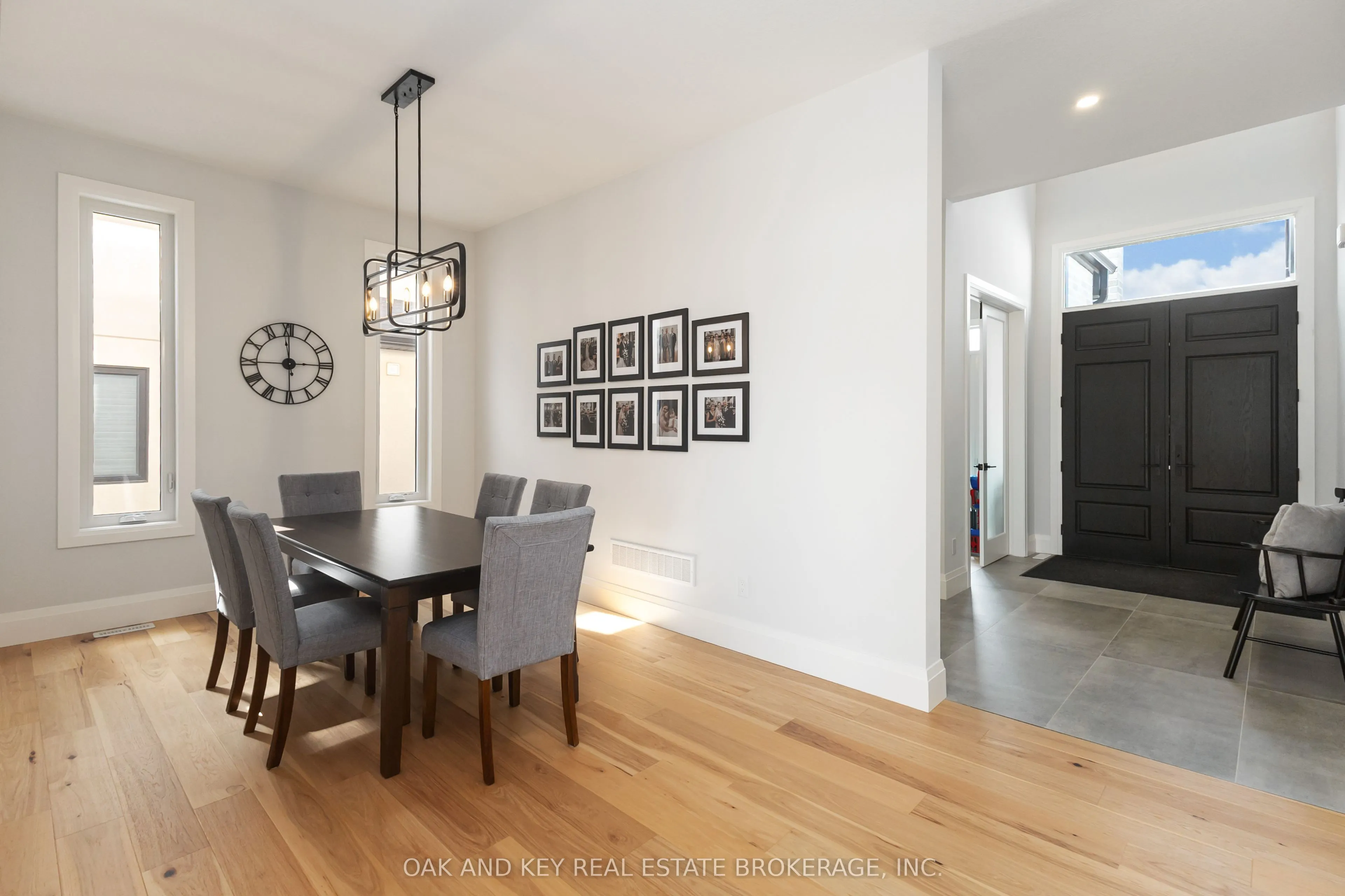 119 DAVENTRY Way