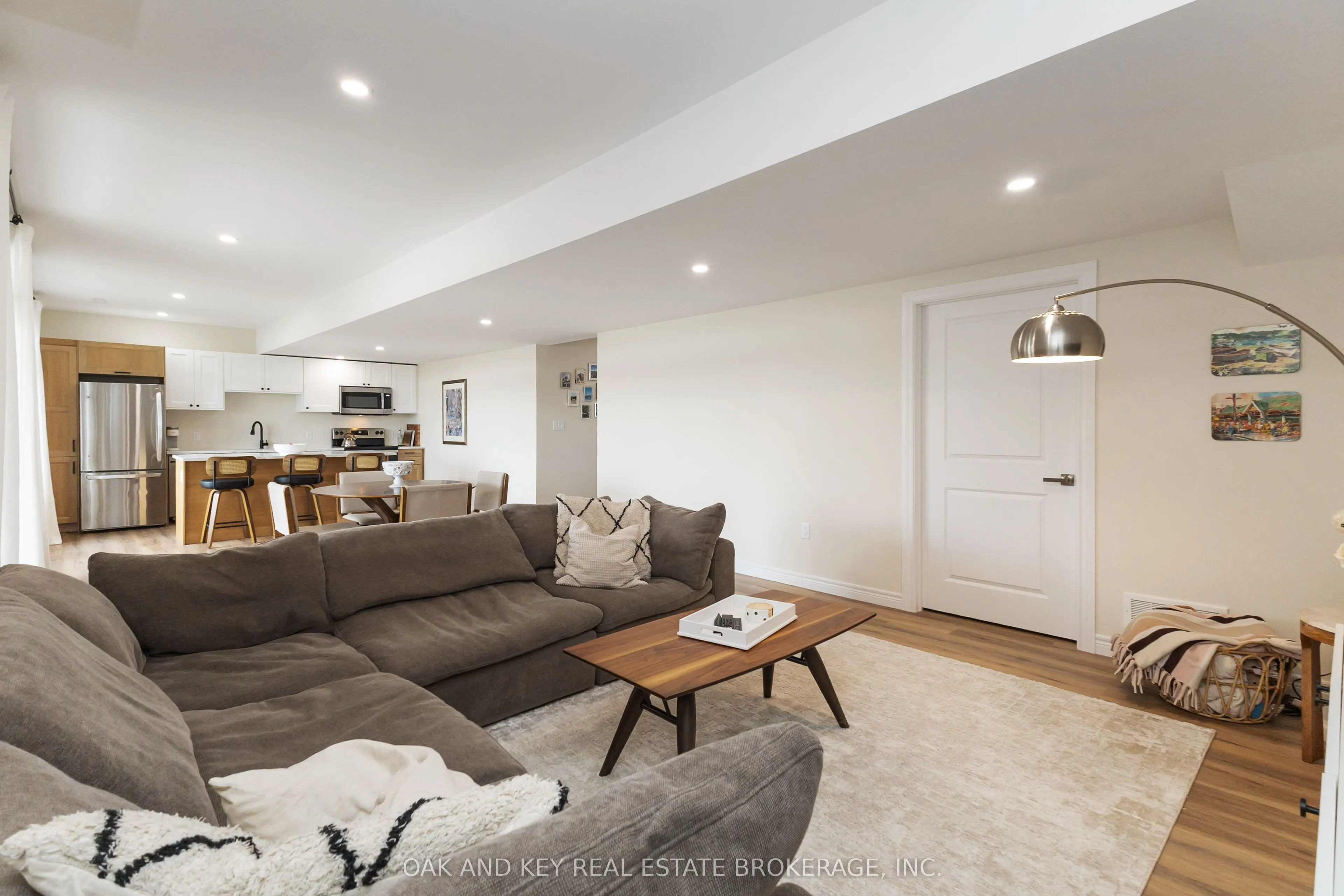 119 DAVENTRY Way