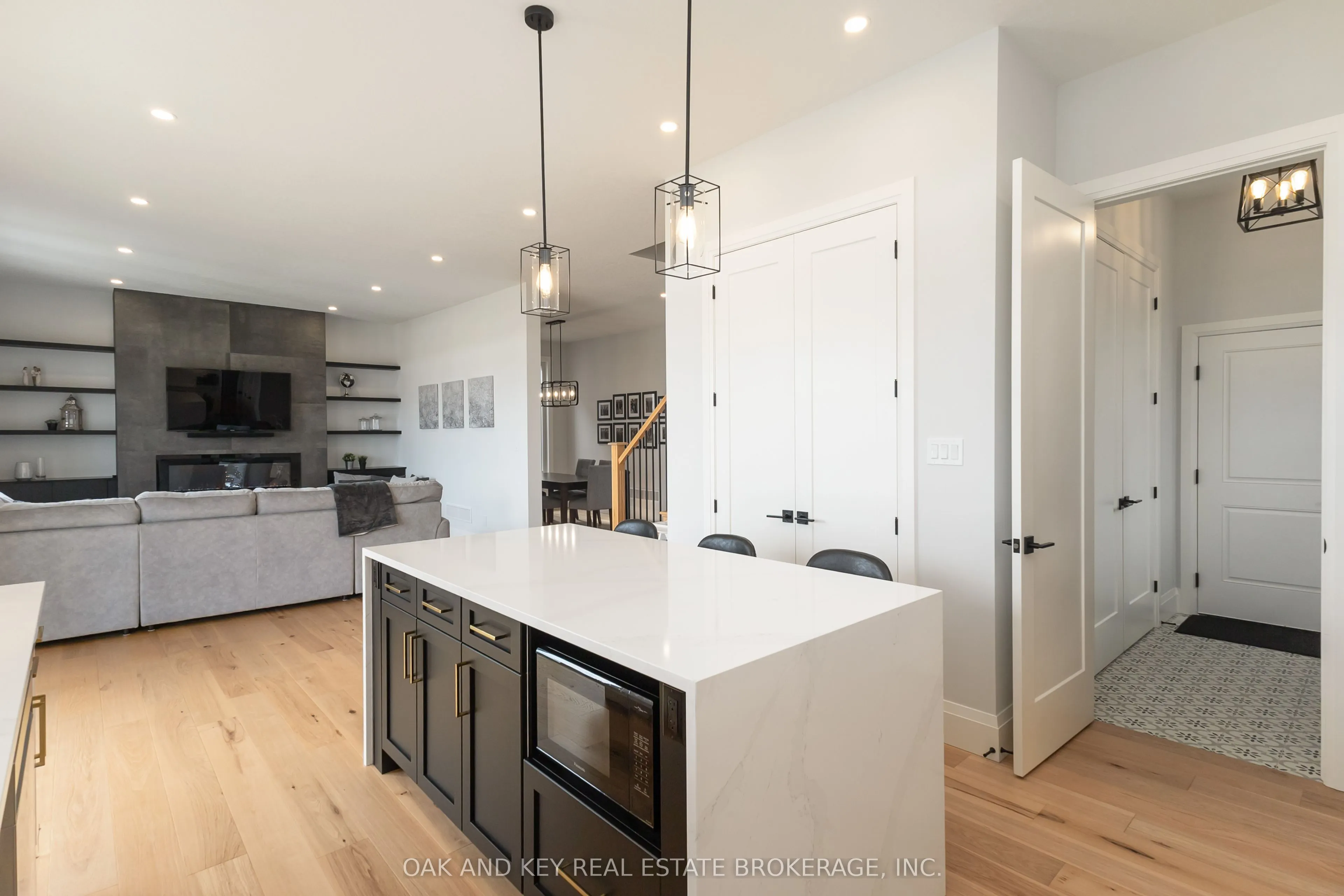 119 DAVENTRY Way