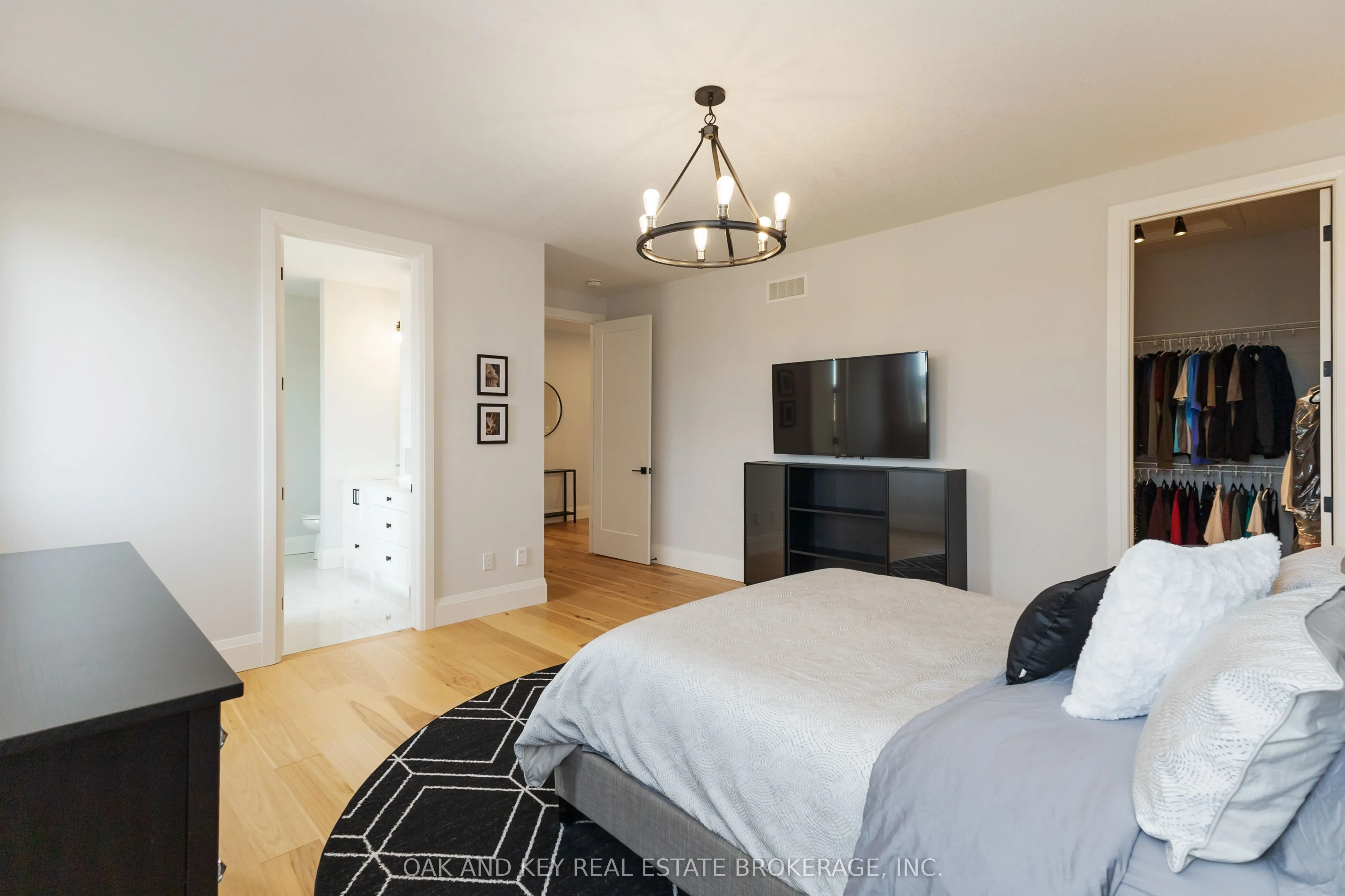 119 DAVENTRY Way