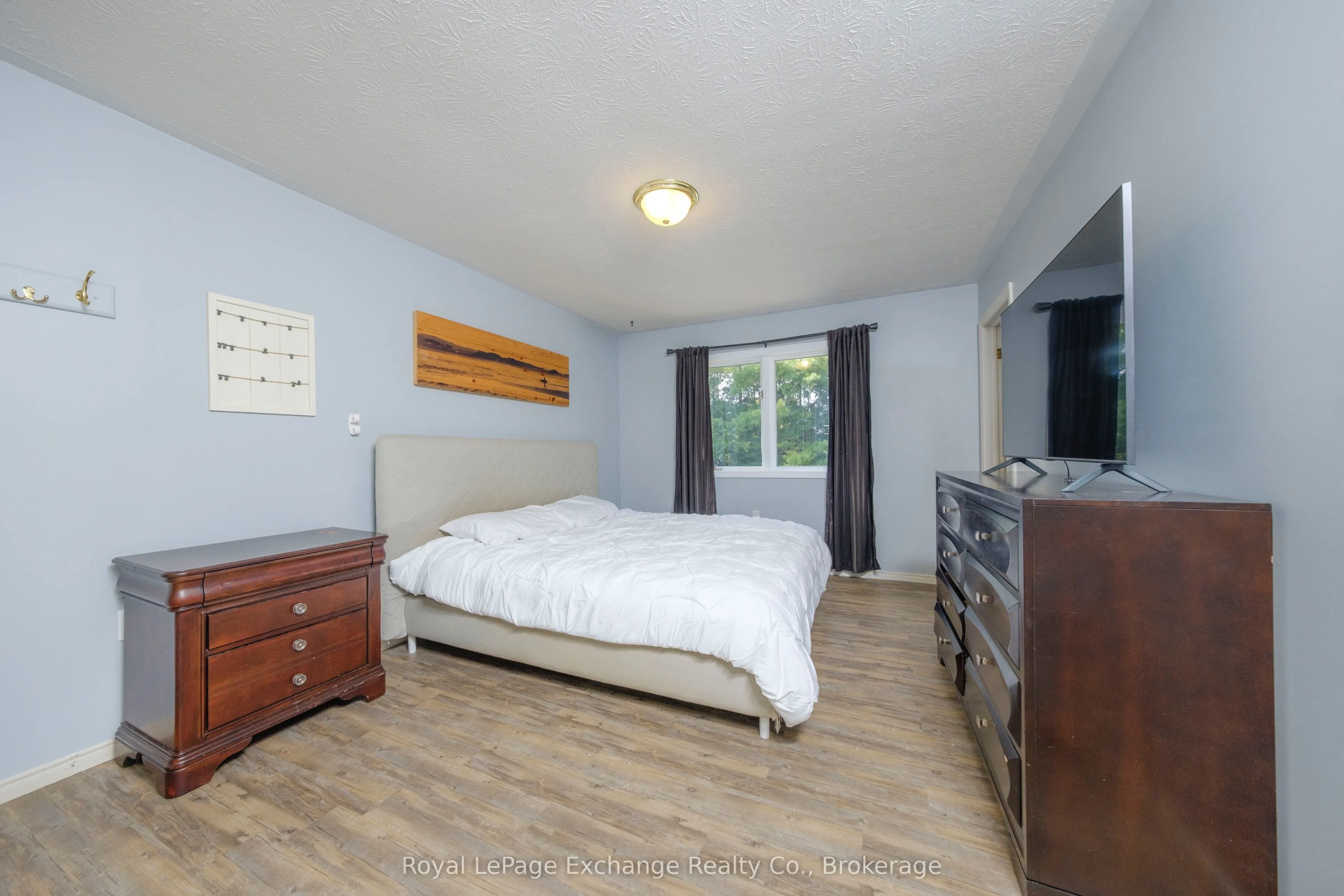 615 Lynden Crescent
