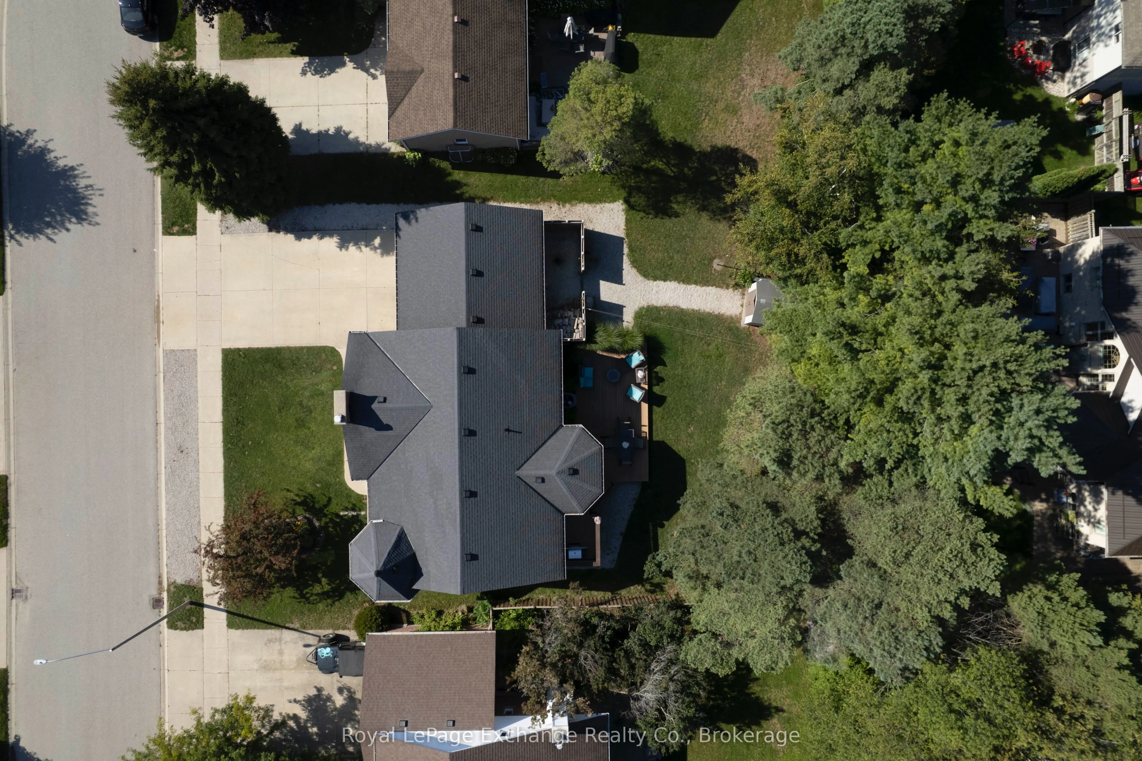 615 Lynden Crescent