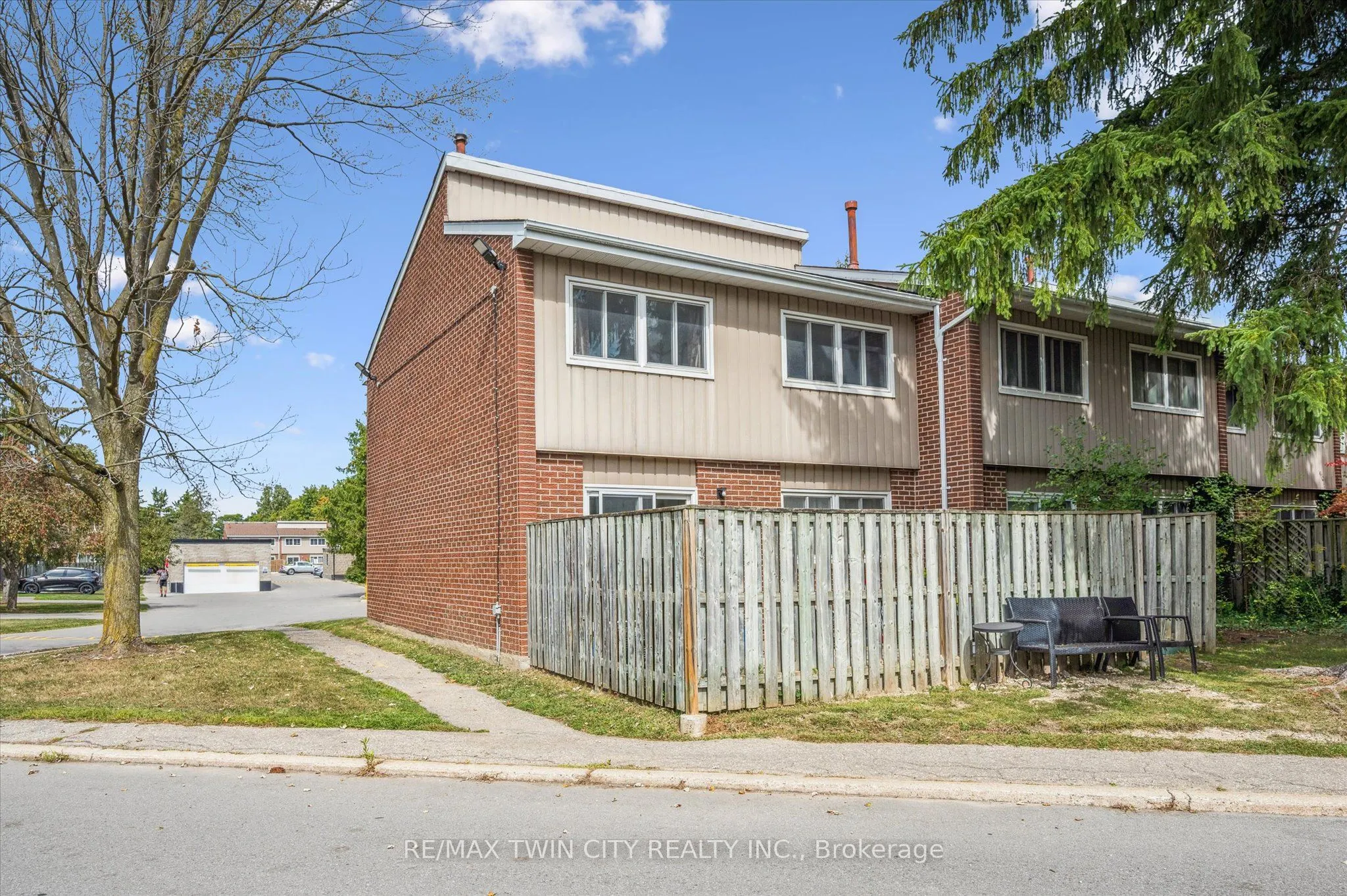 121 University Avenue E, #41