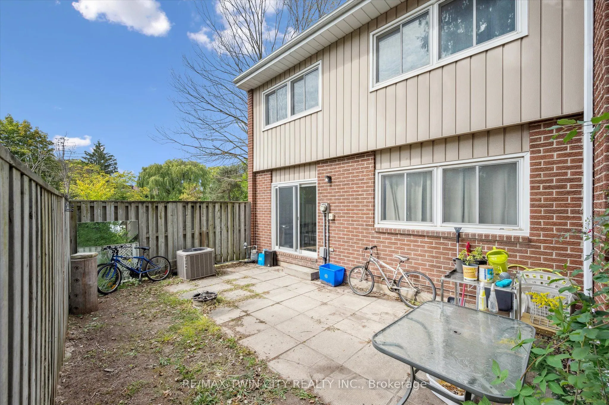 121 University Avenue E, #41