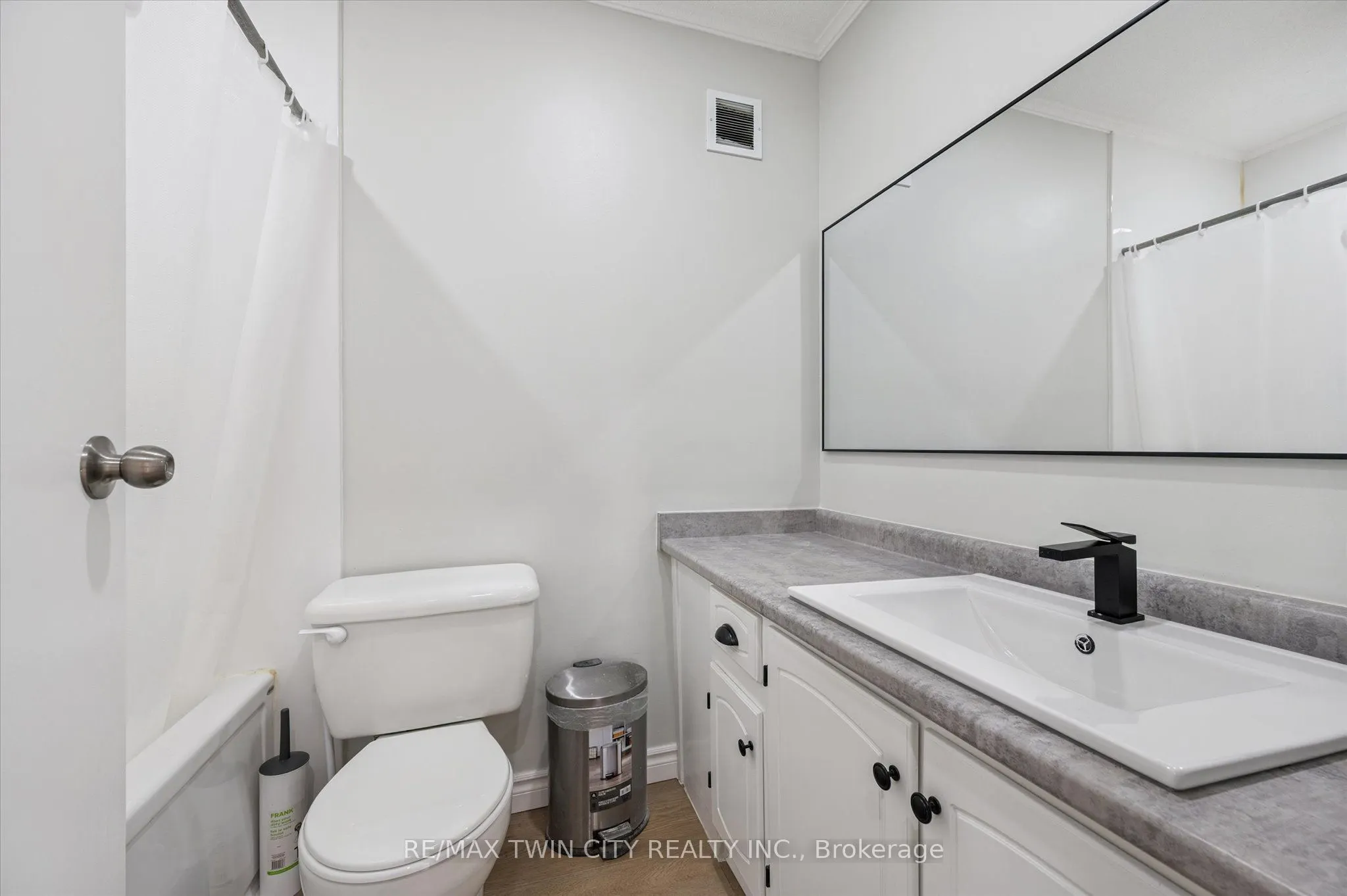 121 University Avenue E, #41