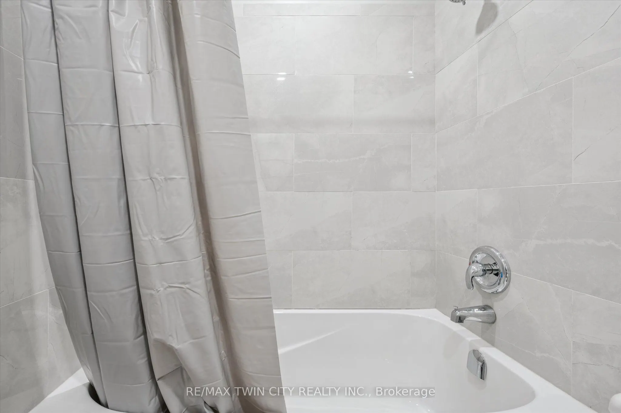 121 University Avenue E, #41