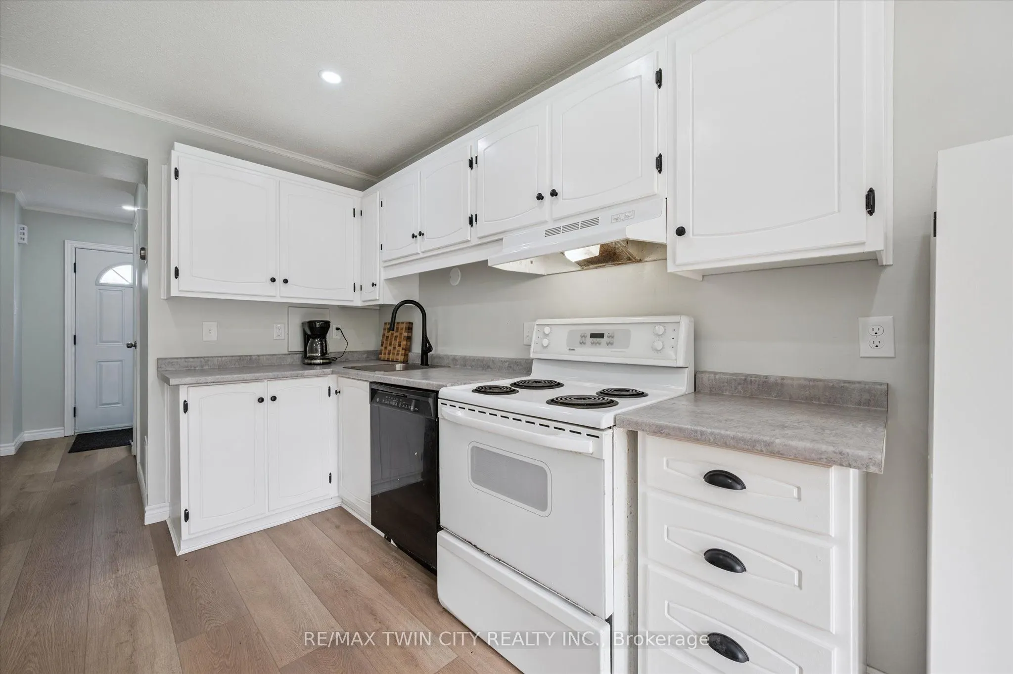 121 University Avenue E, #41