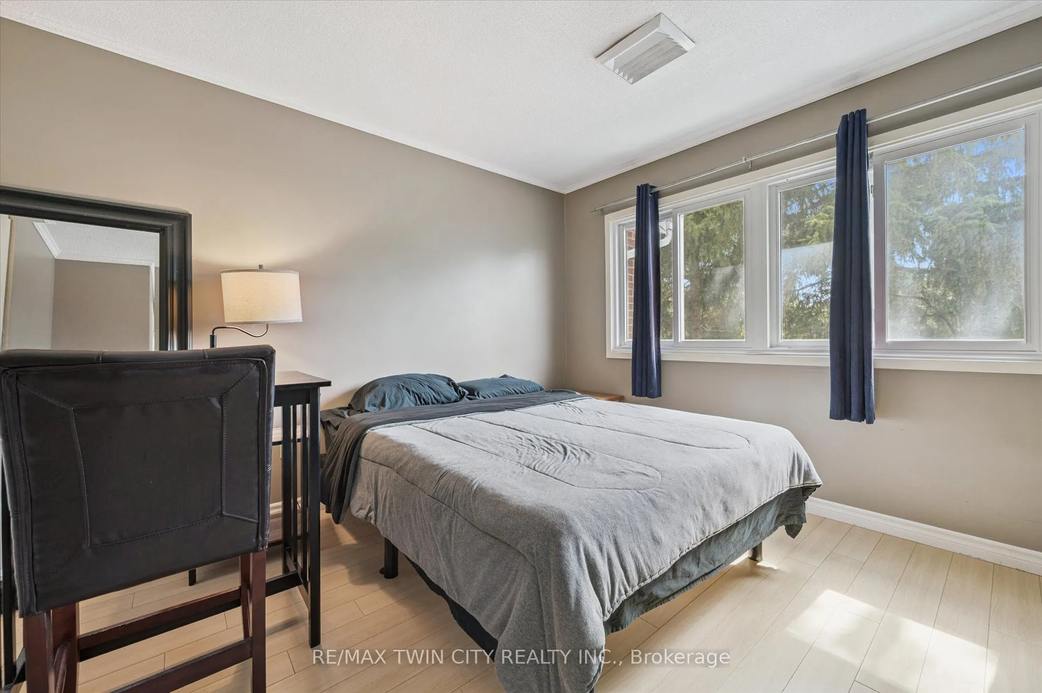 121 University Avenue E, #41