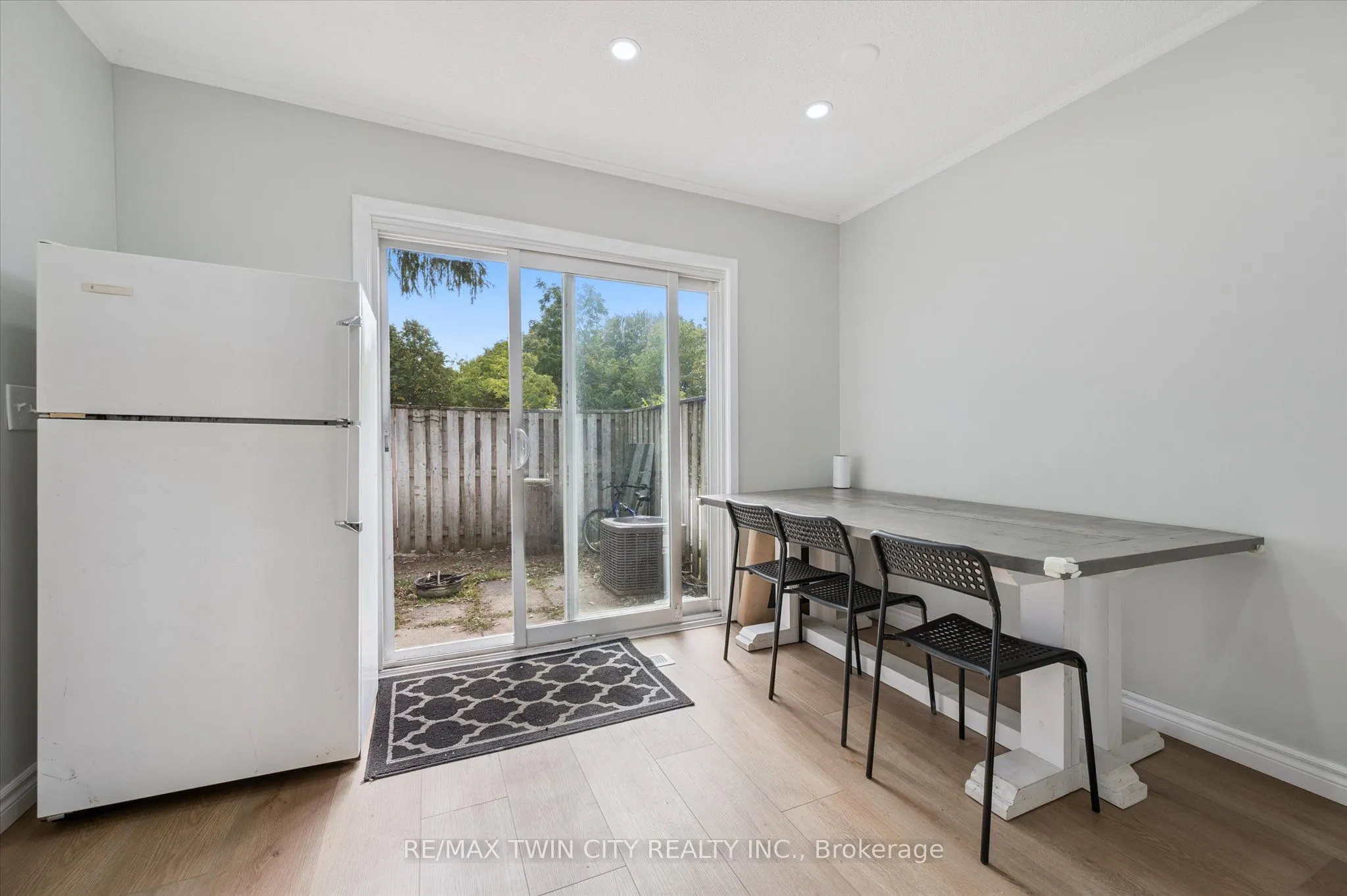 121 University Avenue E, #41