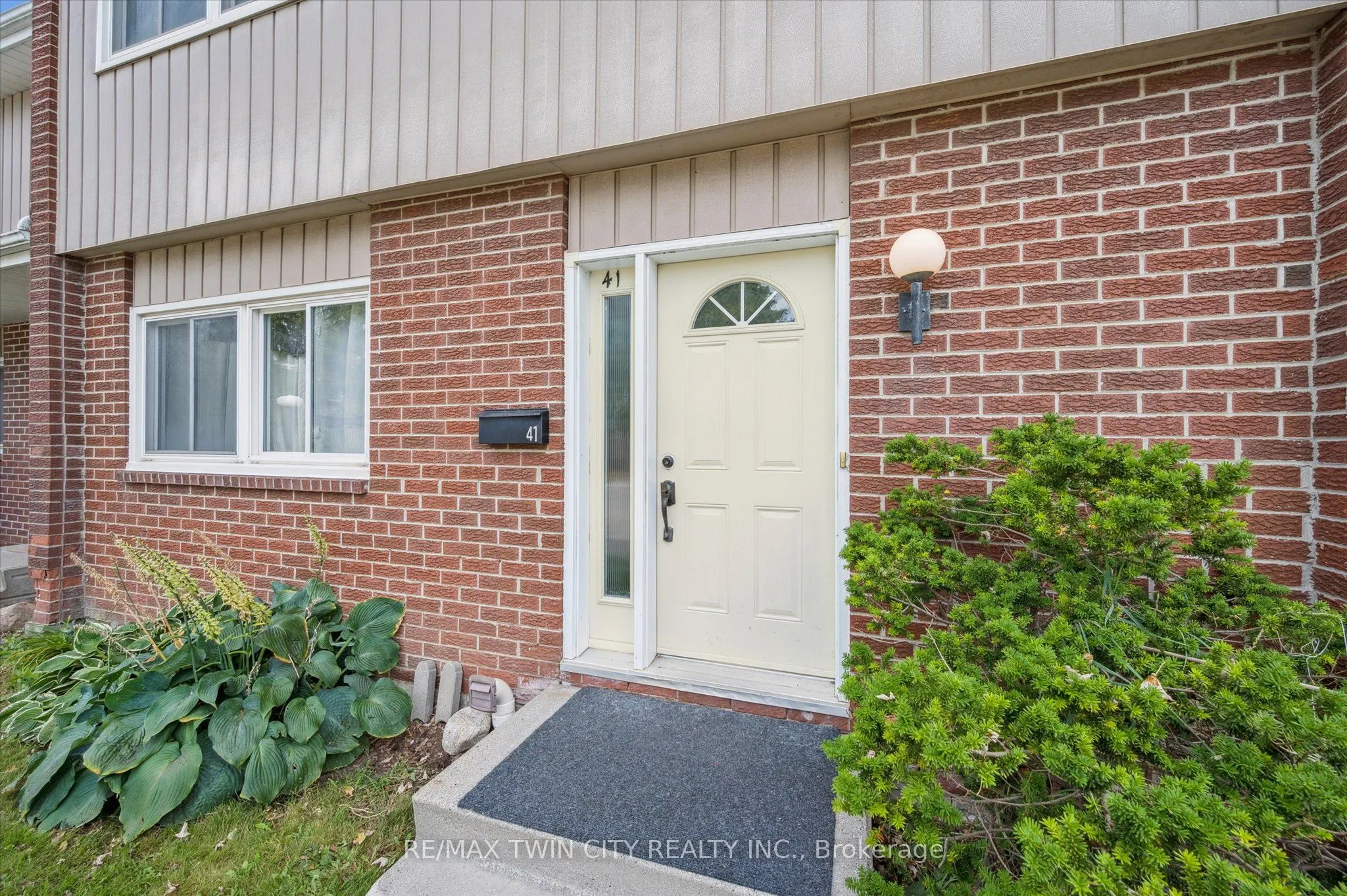 121 University Avenue E, #41