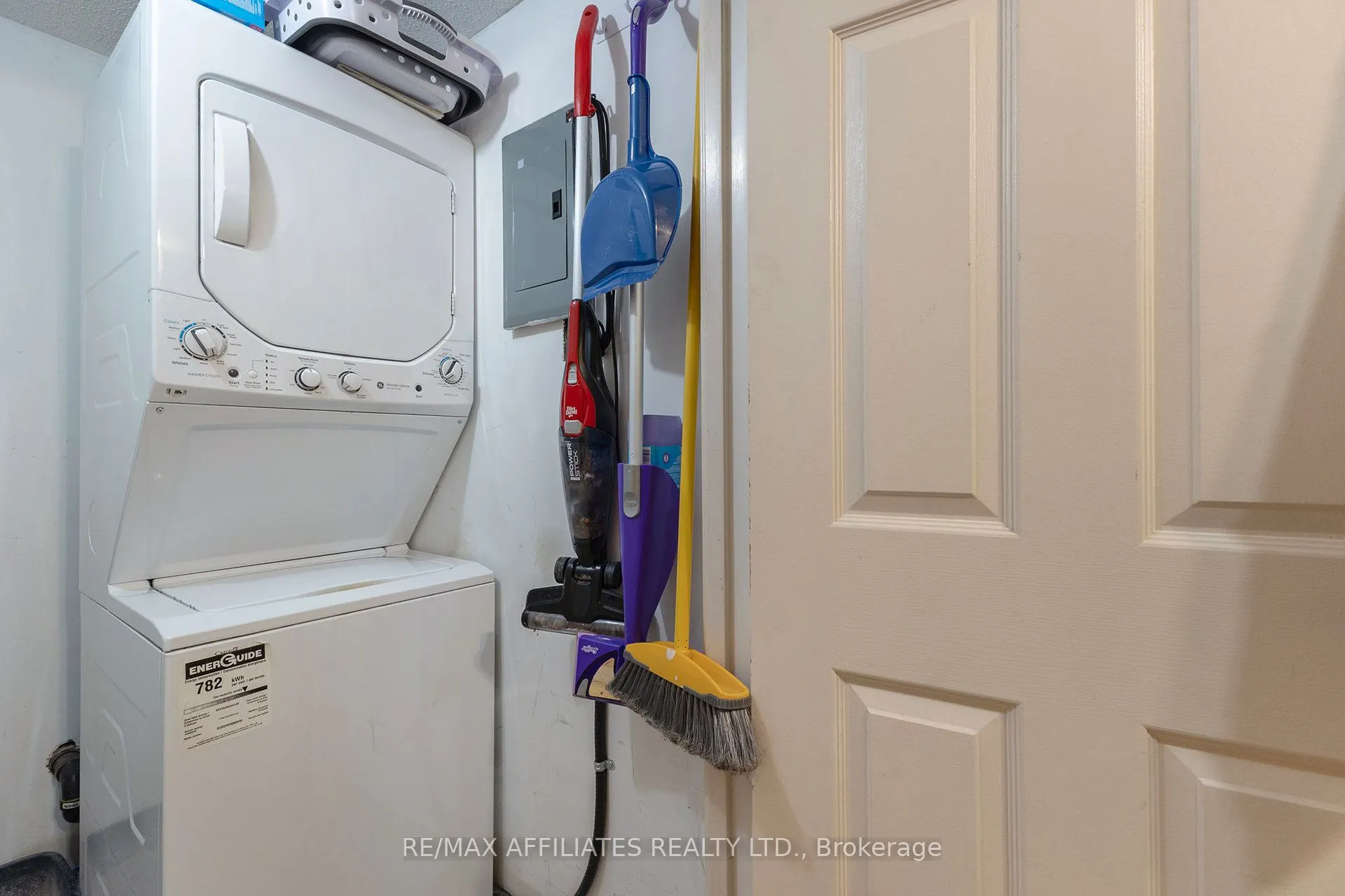 15 Findlay Avenue, #106