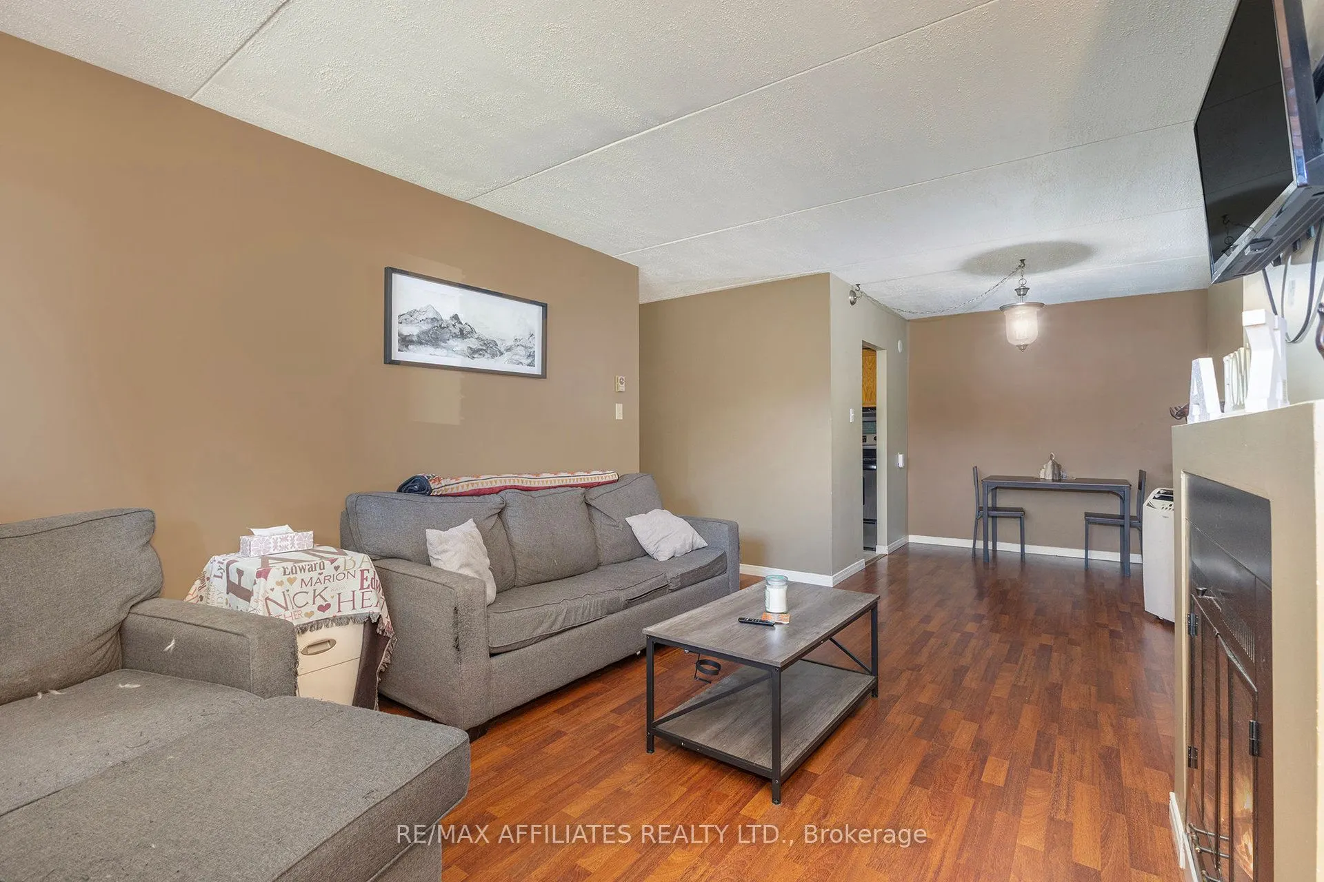 15 Findlay Avenue, #106