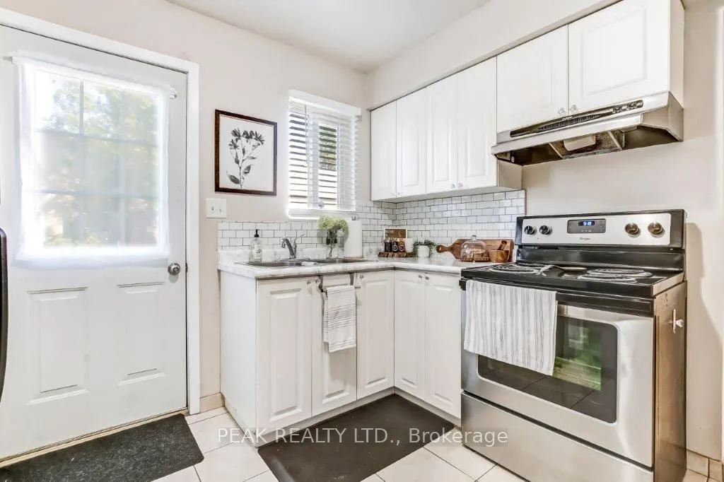 271 Thames Street N, #21