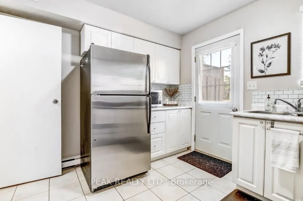 271 Thames Street N, #21