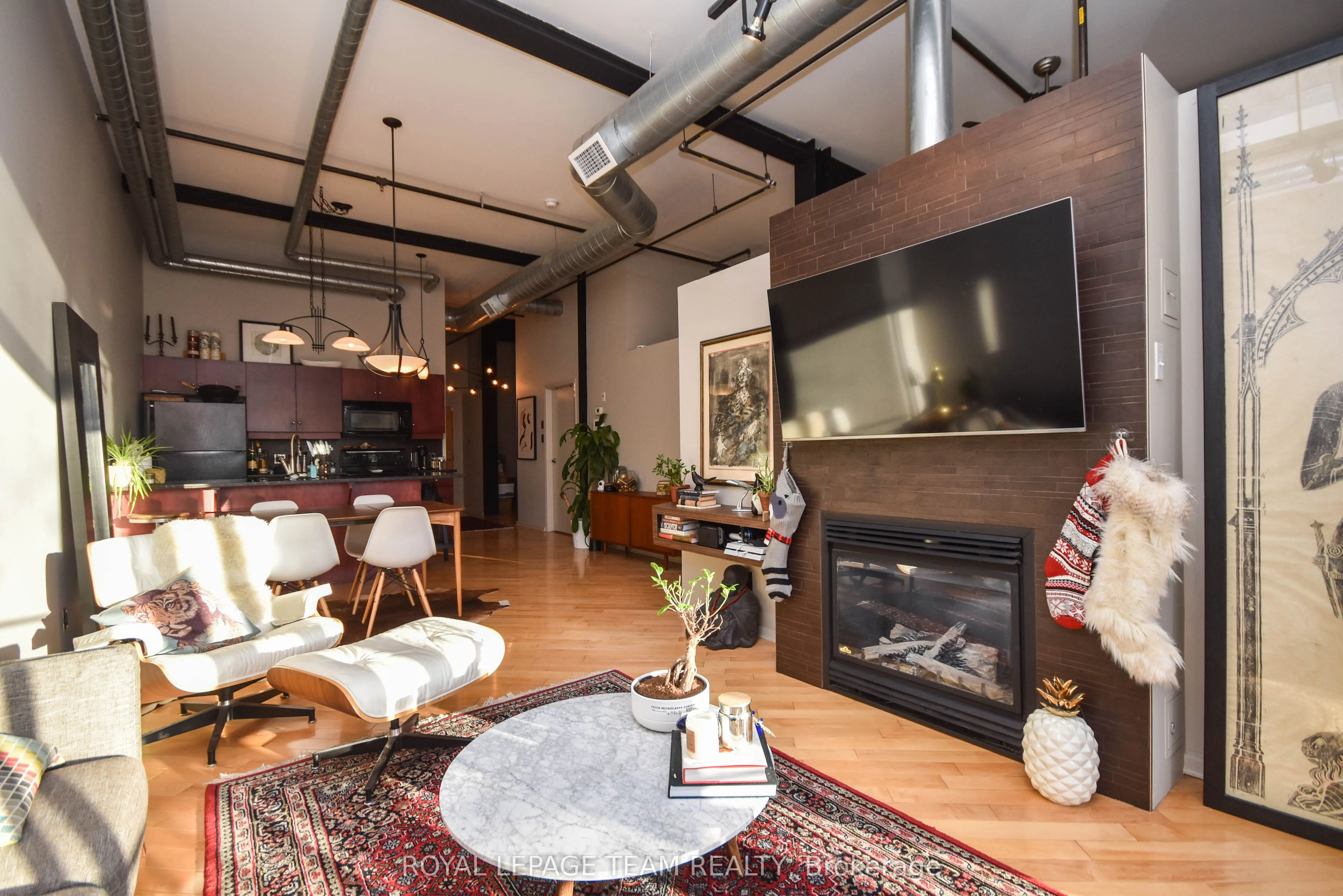 95 Beech Street, #104
