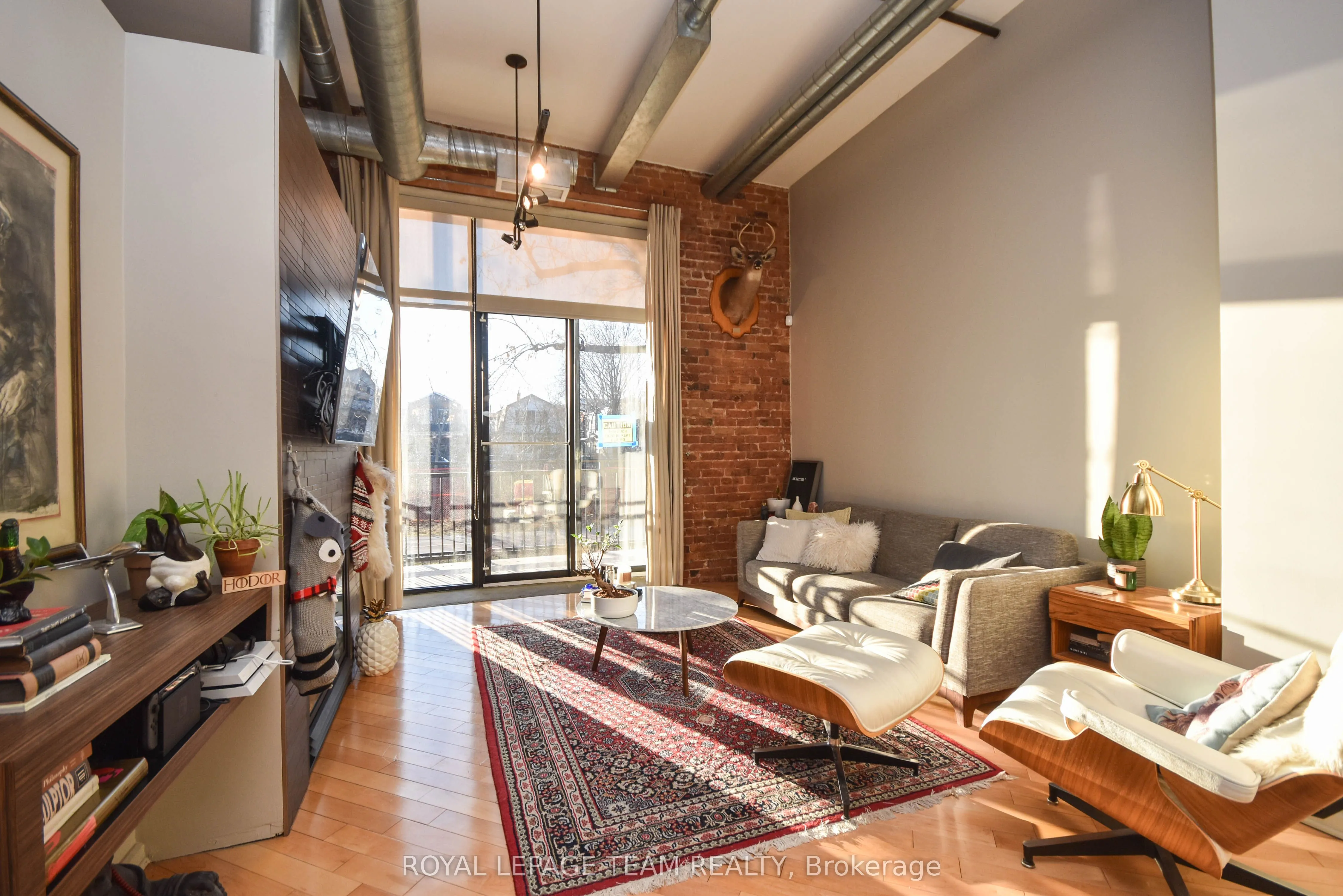 95 Beech Street, #104