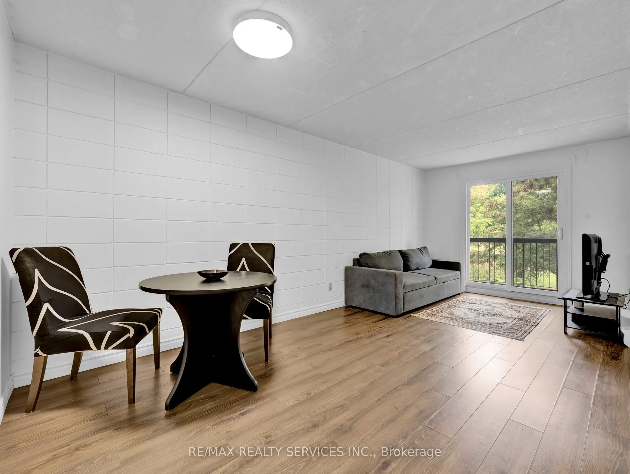 30 Hickory Street E, #103