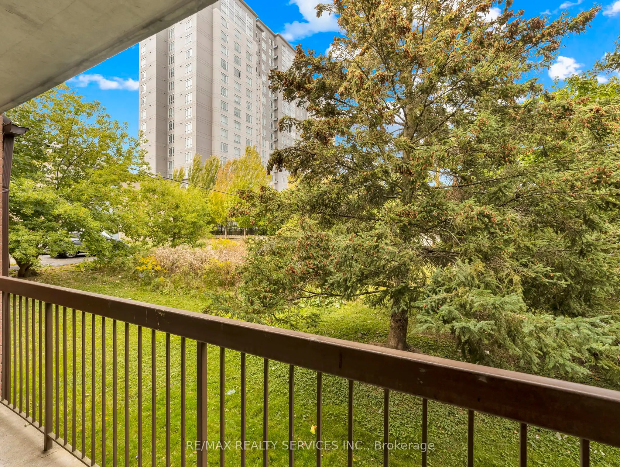 30 Hickory Street E, #103
