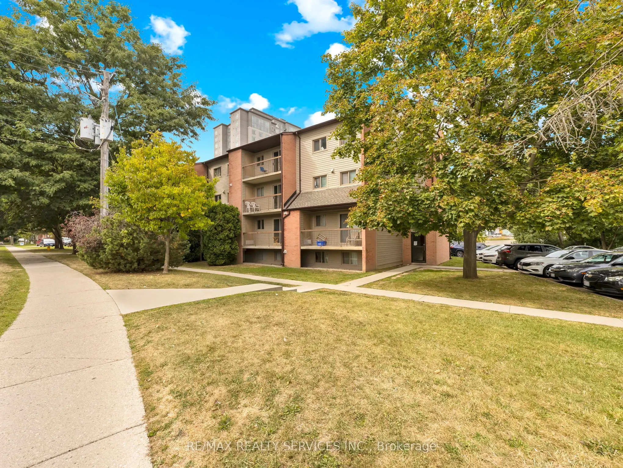 30 Hickory Street E, #103