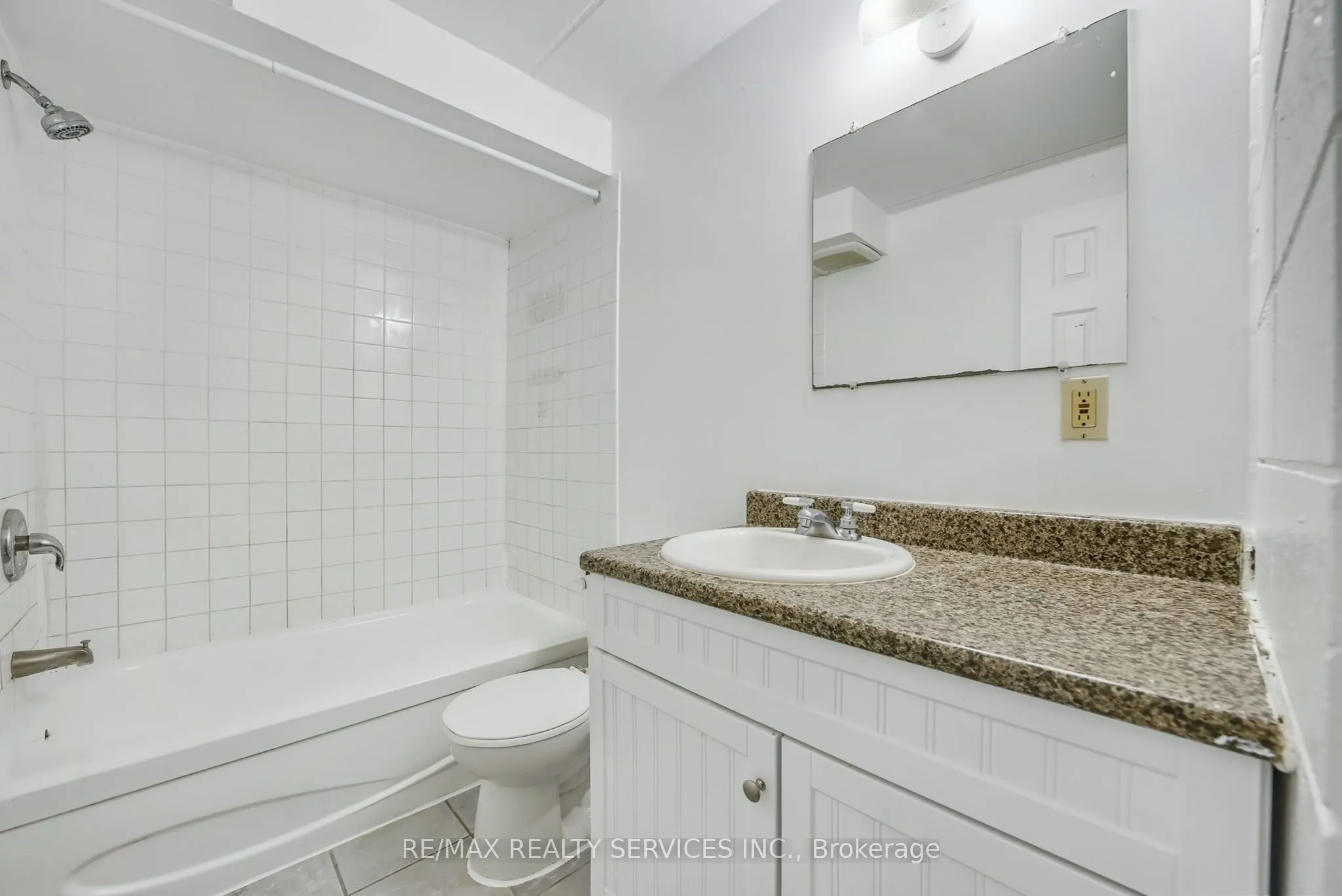 30 Hickory Street E, #103