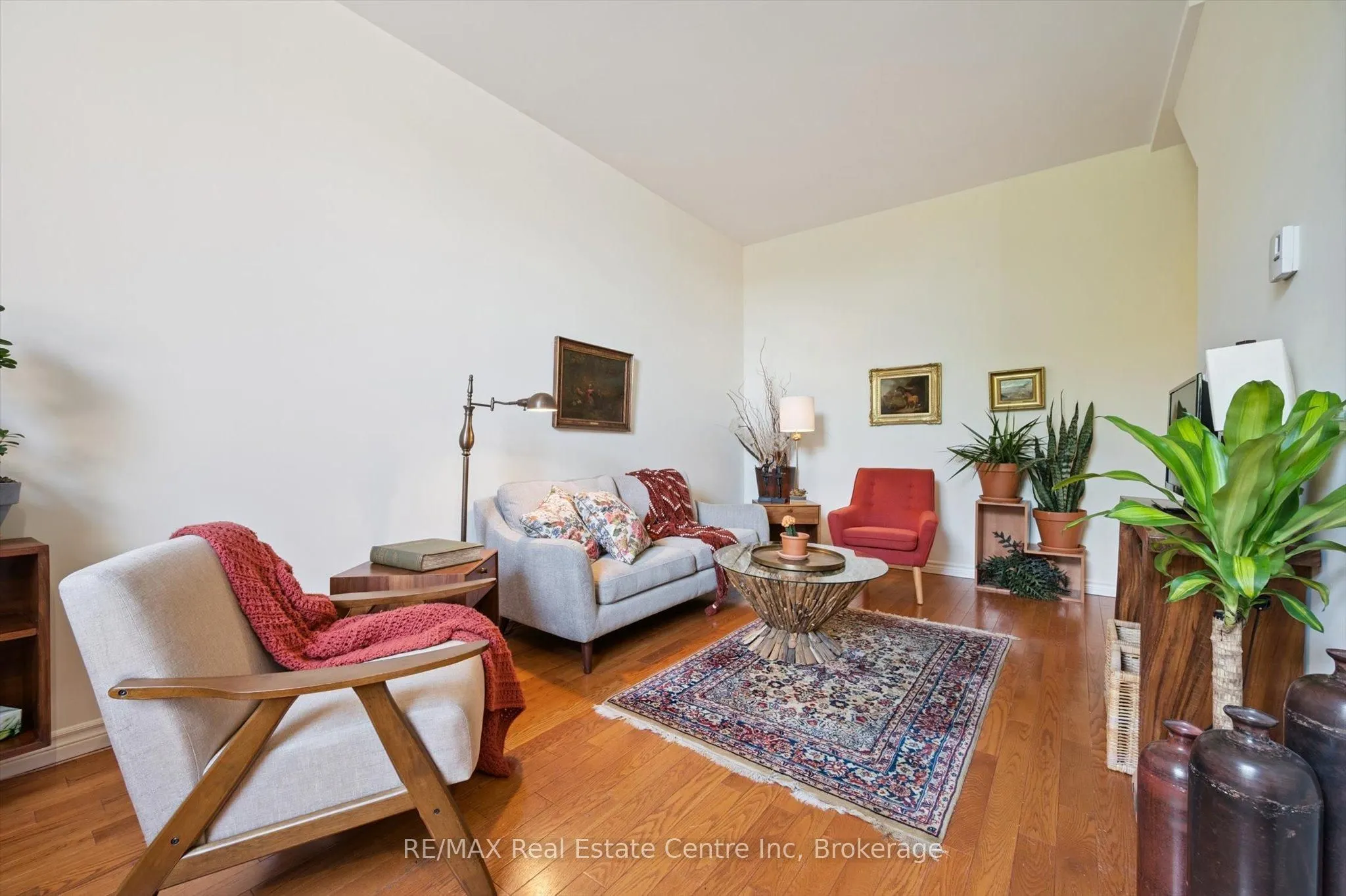200 WOOLWICH Street, #204