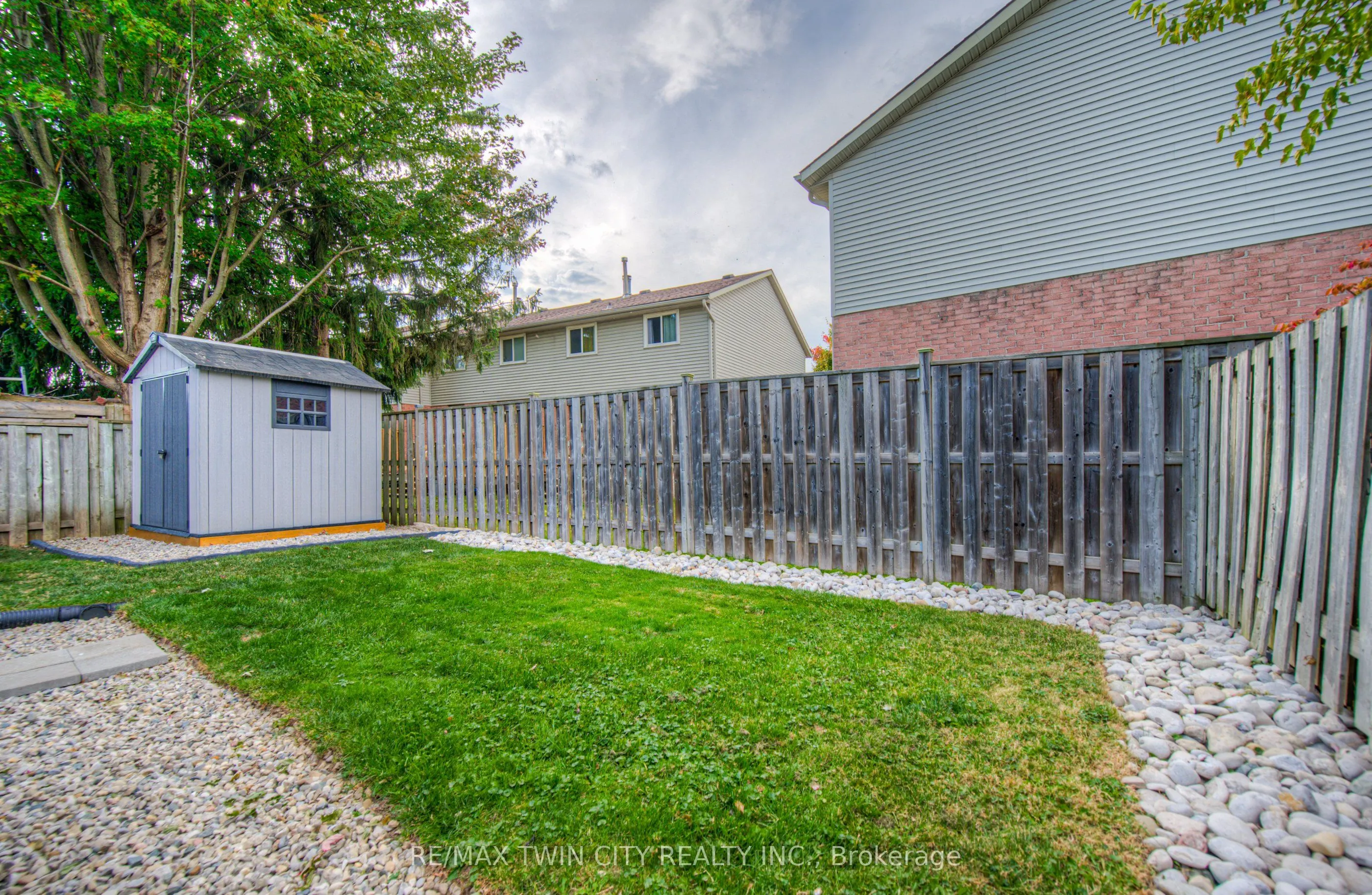 999 Cree Avenue