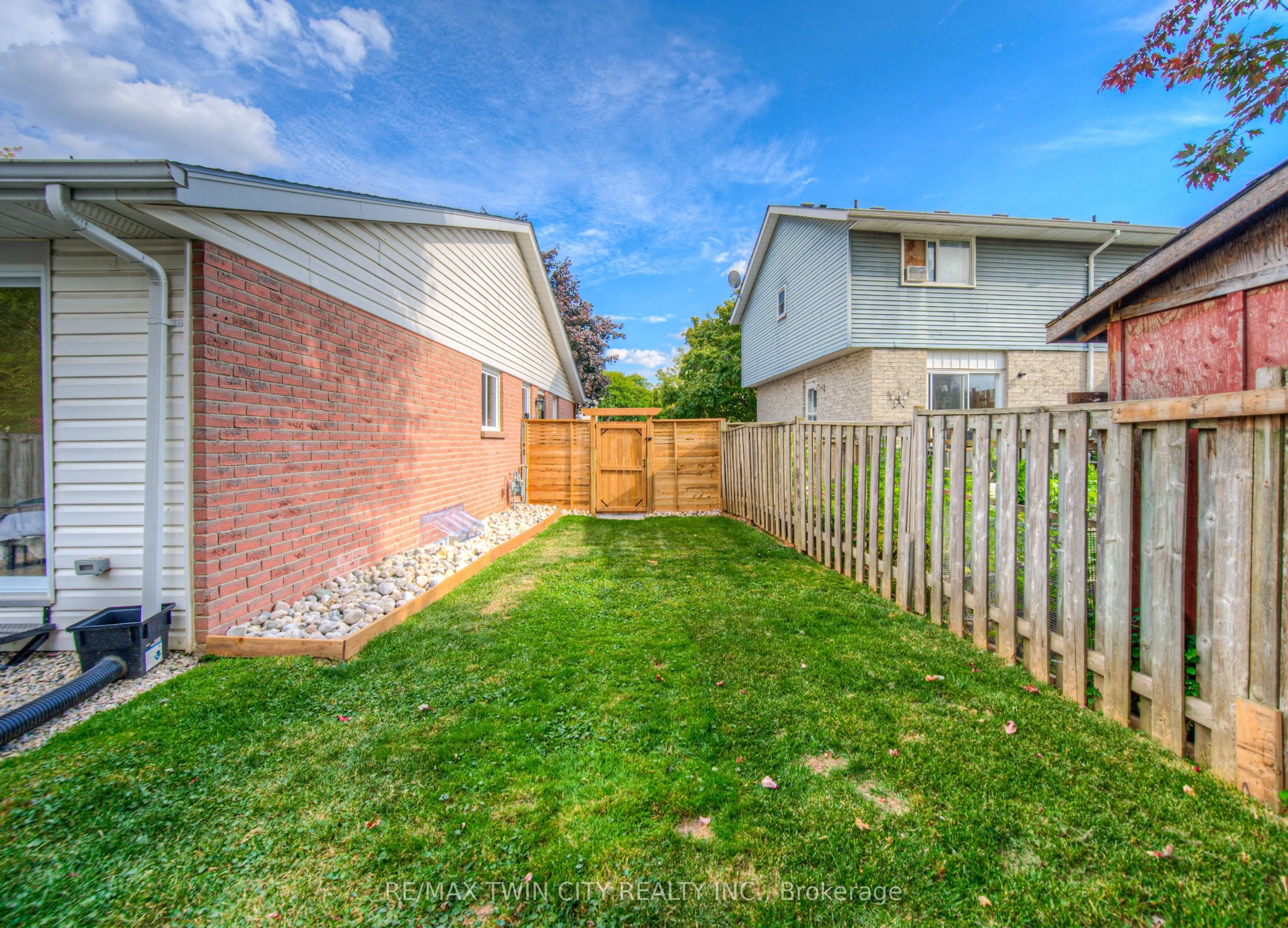 999 Cree Avenue