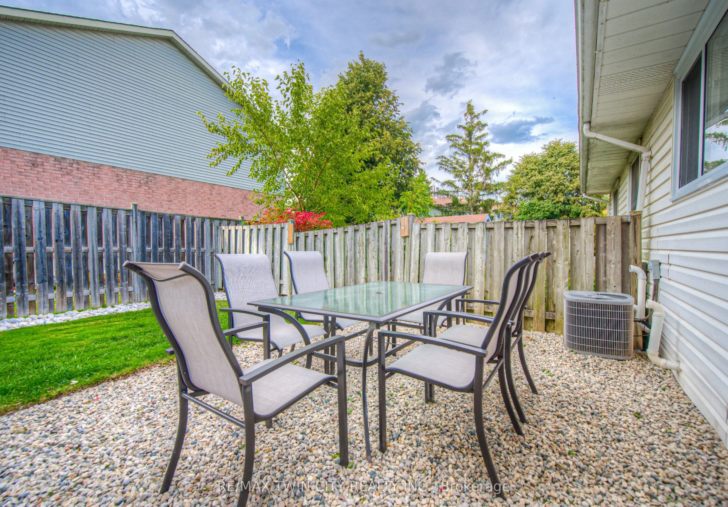999 Cree Avenue