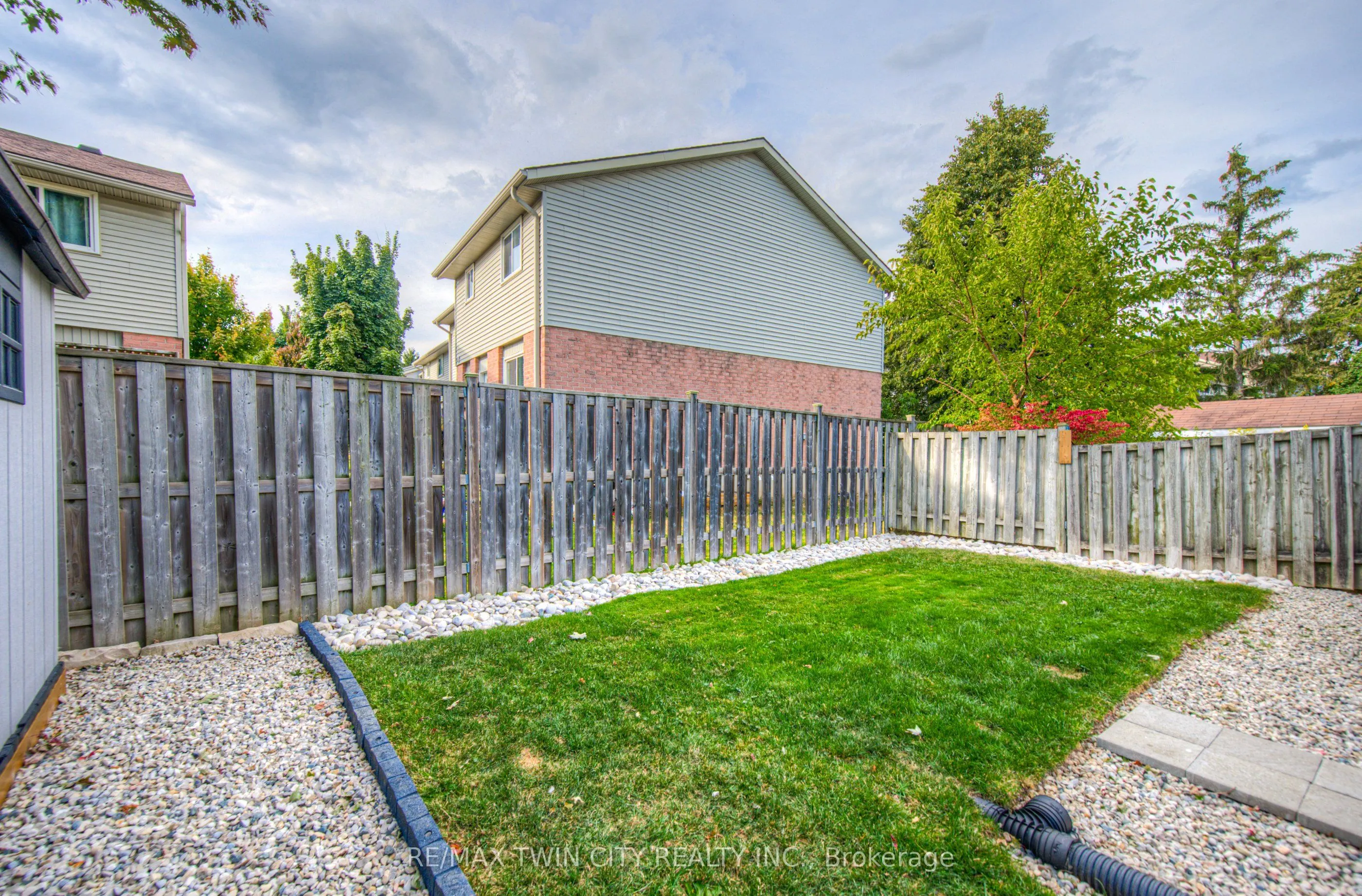 999 Cree Avenue