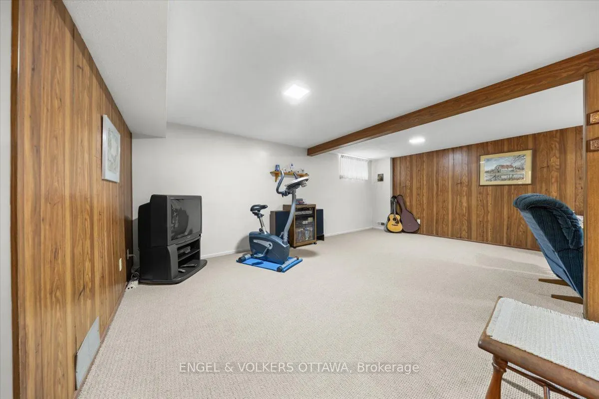 11 Ventnor Way
