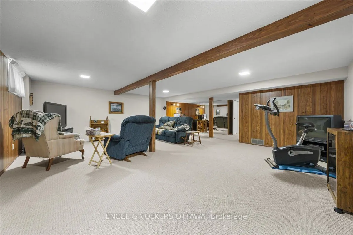 11 Ventnor Way