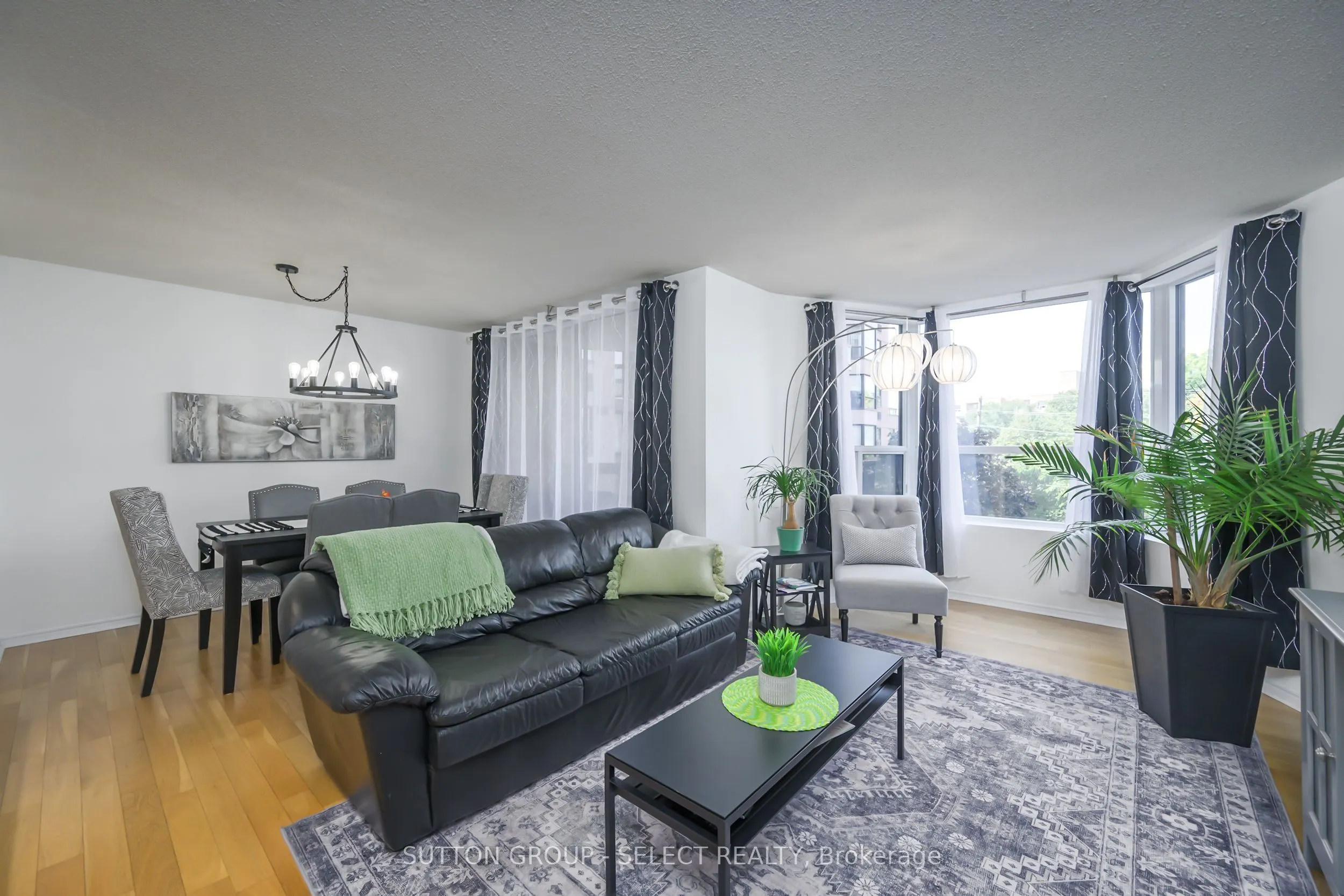 600 Talbot Street, #402