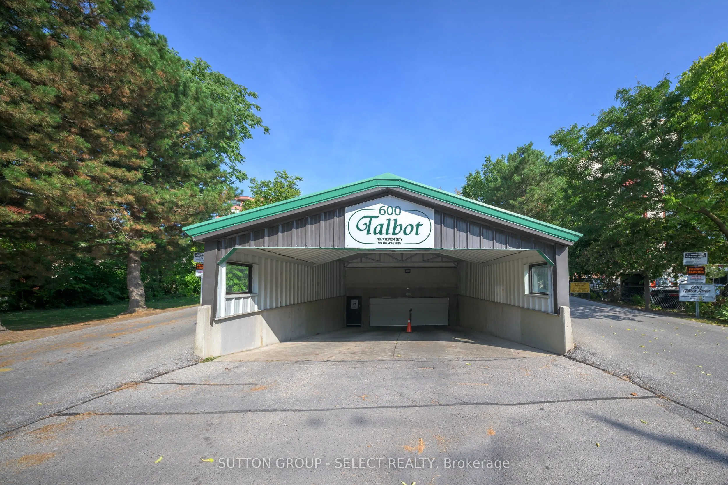 600 Talbot Street, #402