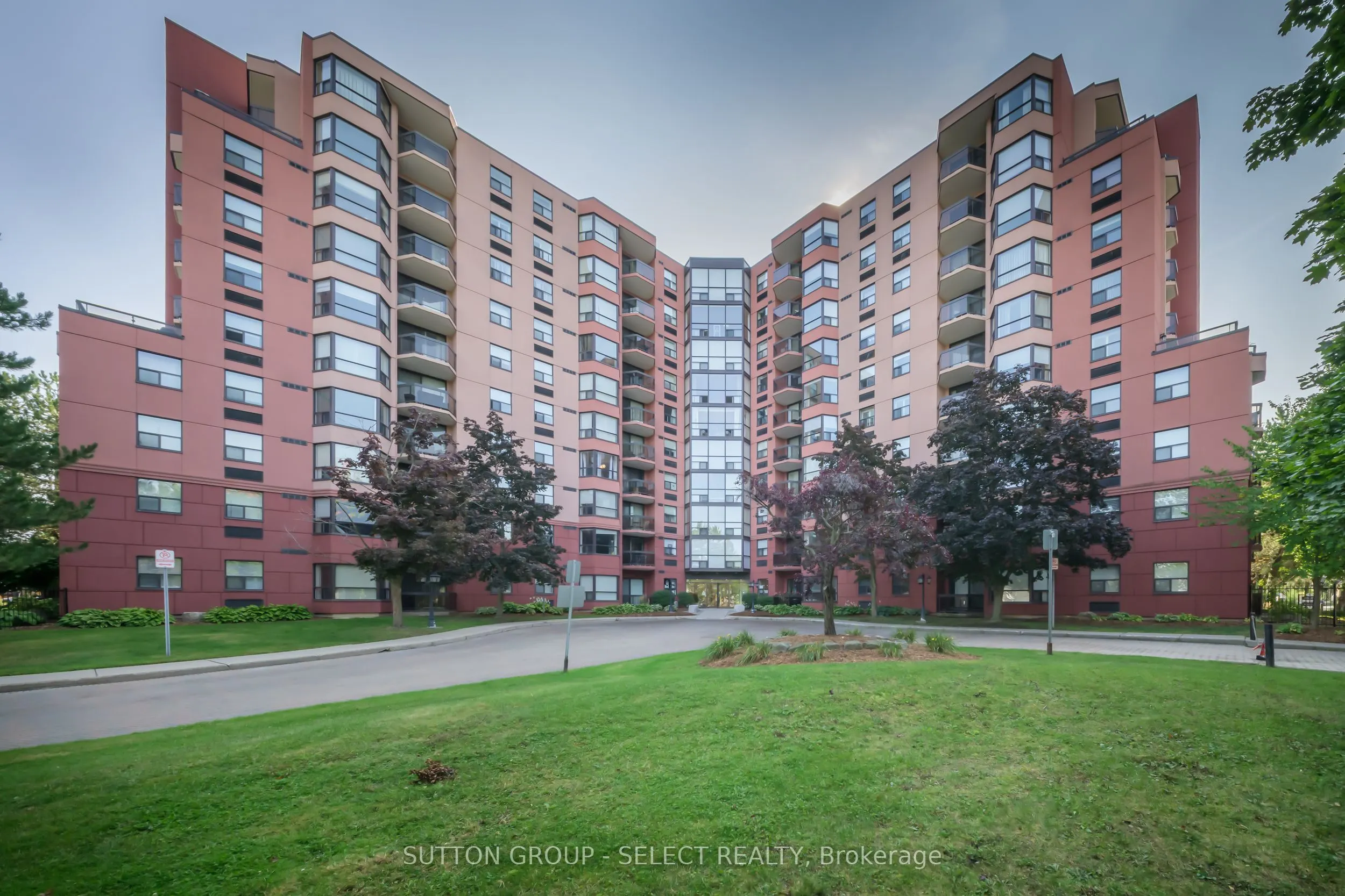600 Talbot Street, #402