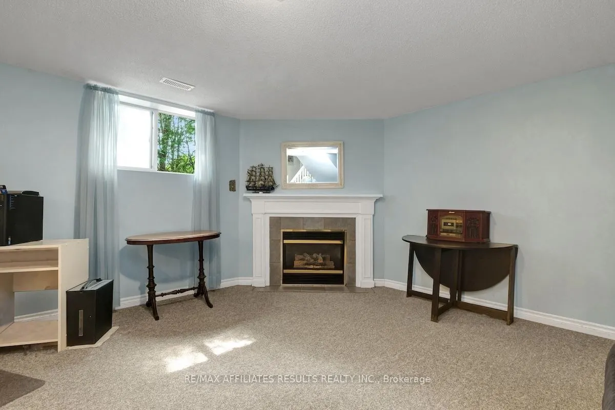 2 Wedgewood Crescent