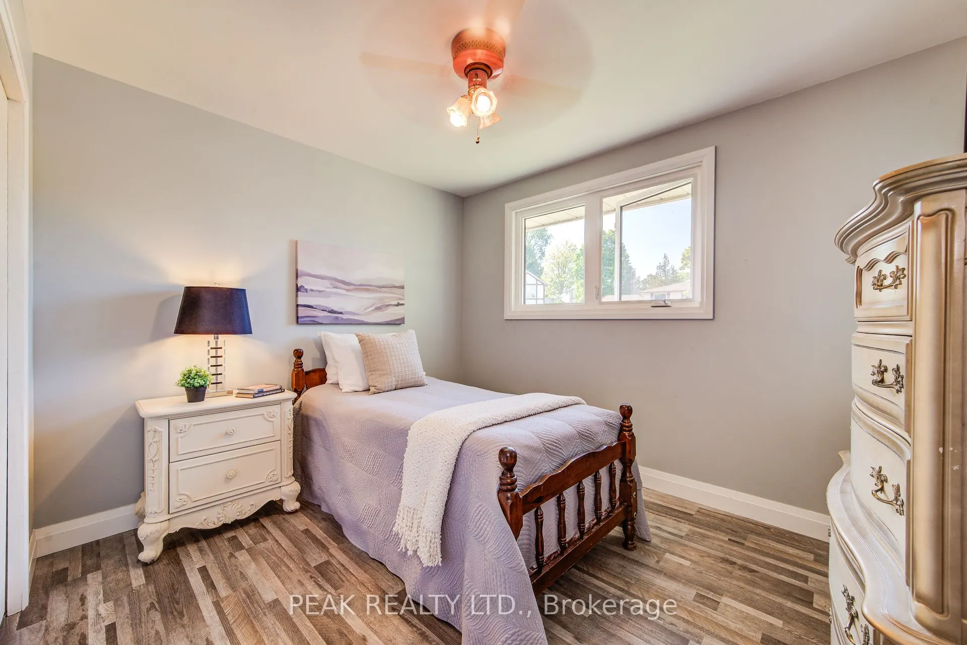 659 Gladstone Drive