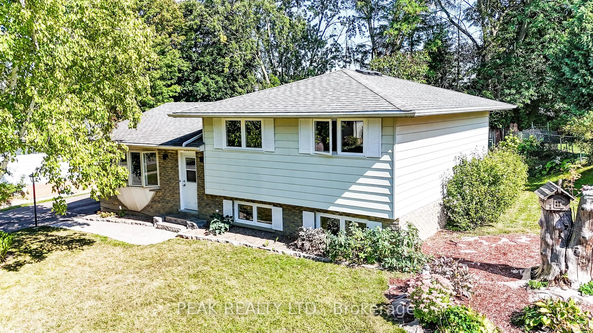 659 Gladstone Drive