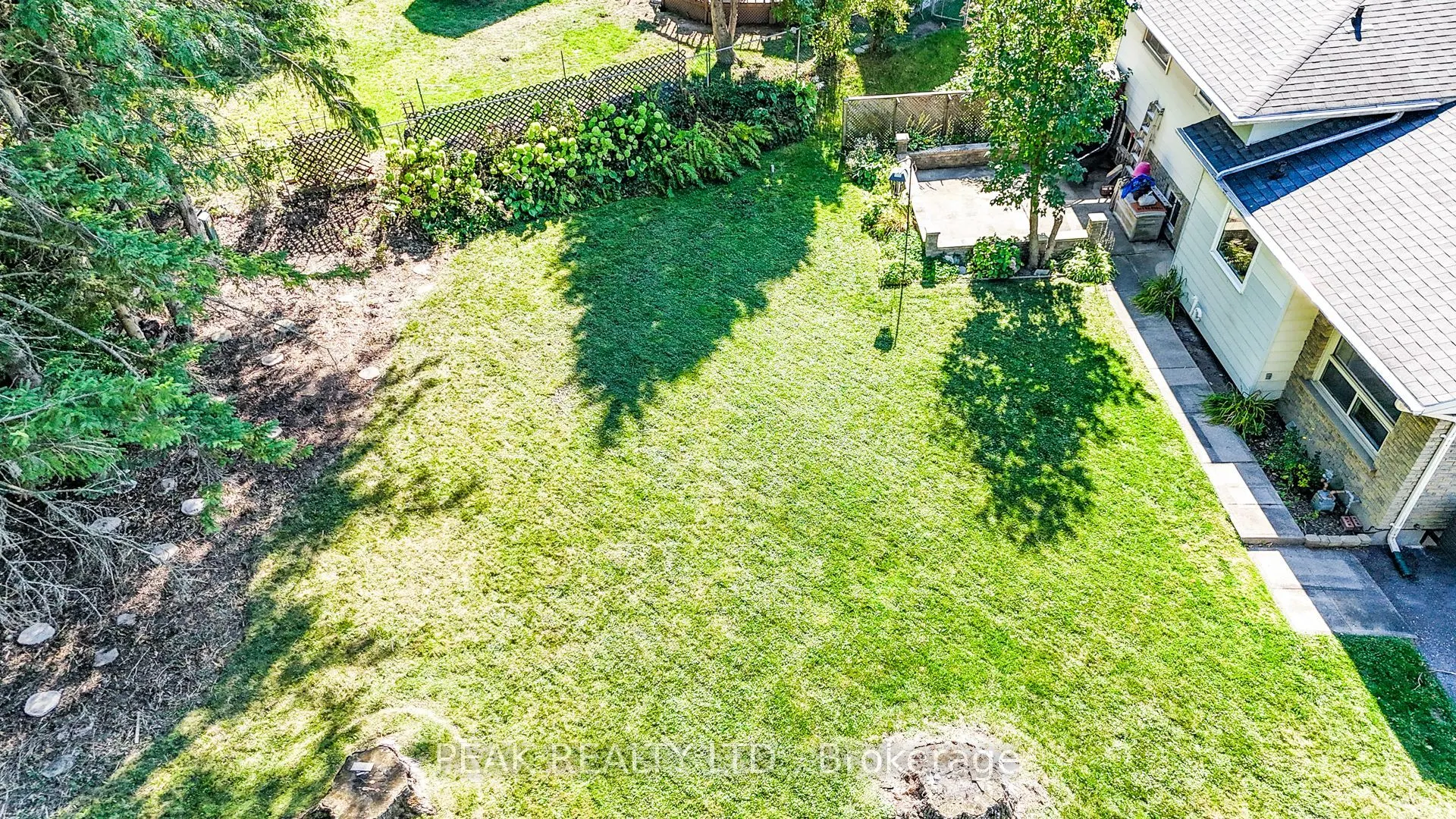659 Gladstone Drive