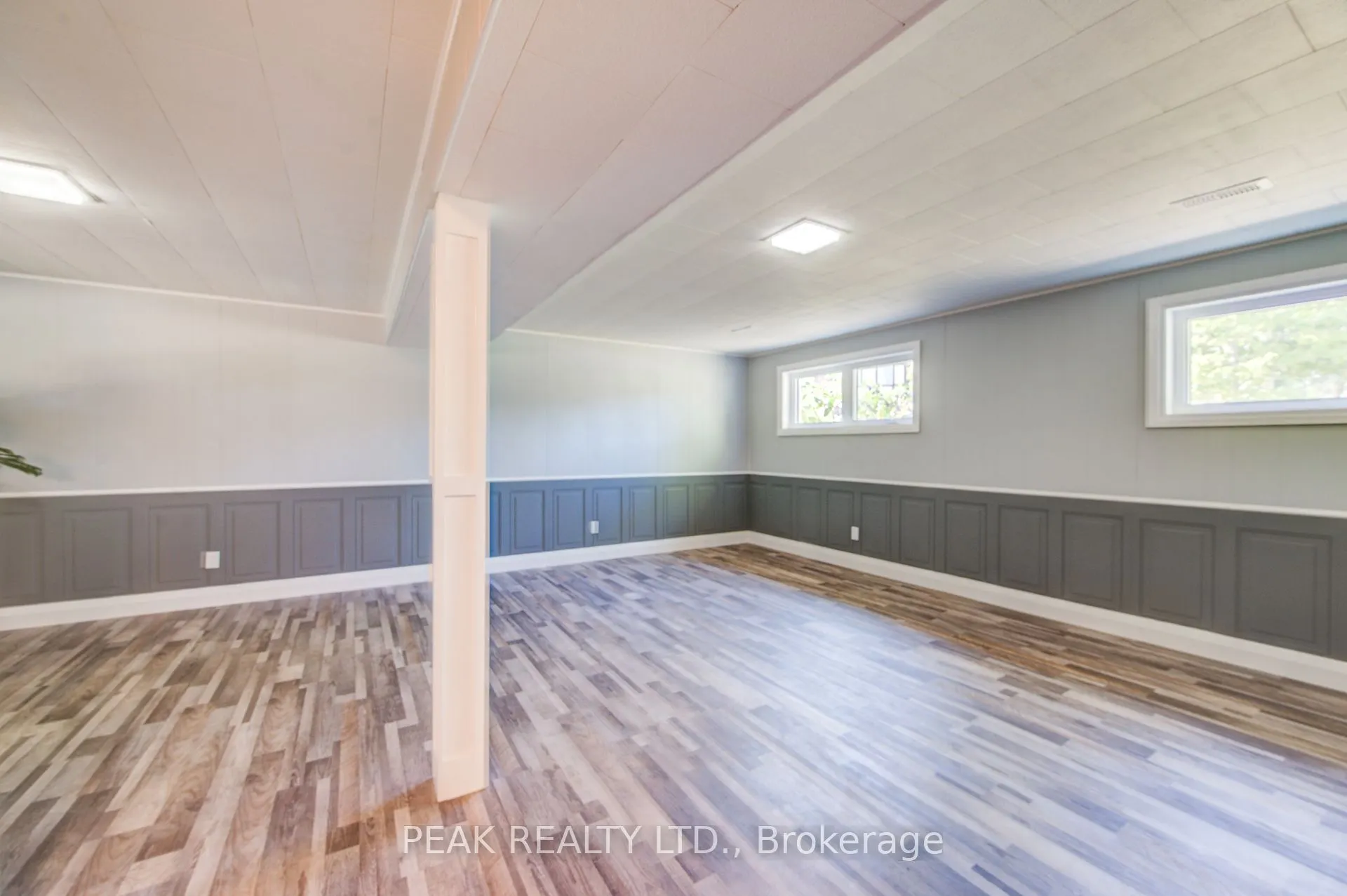 659 Gladstone Drive