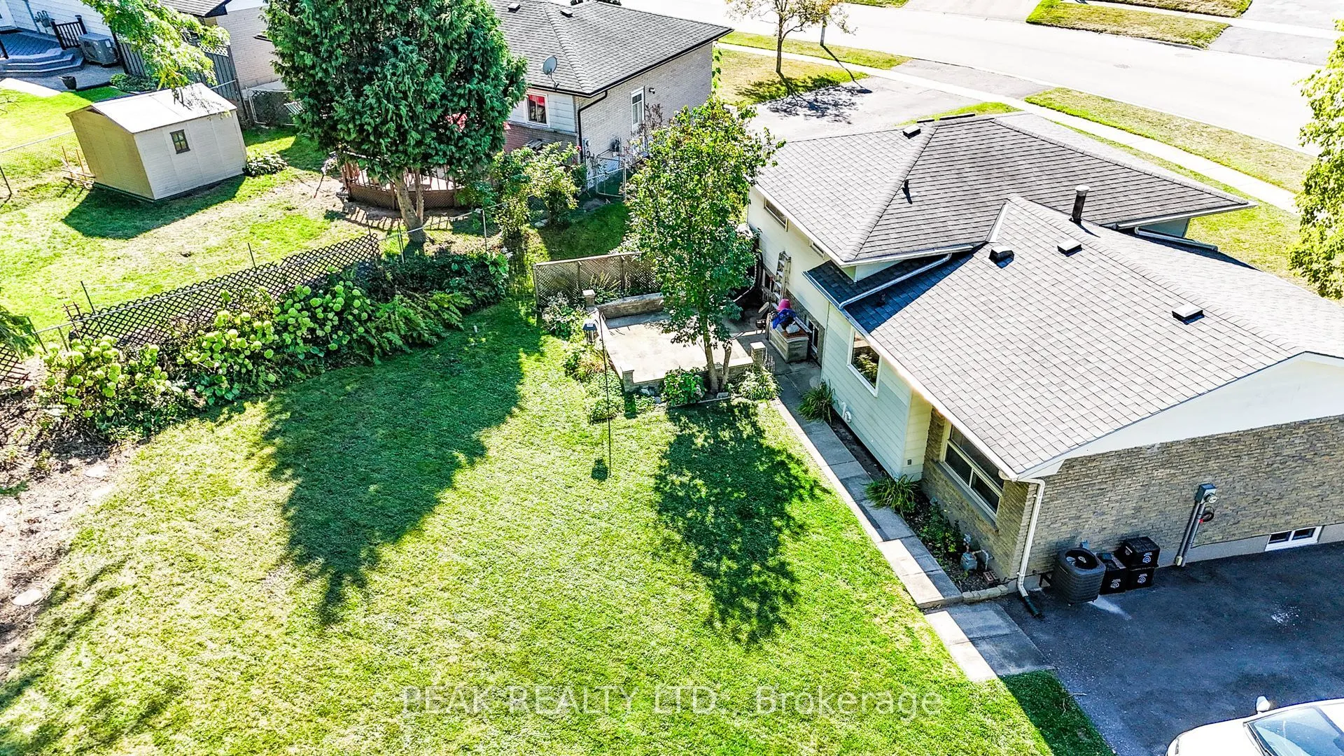 659 Gladstone Drive