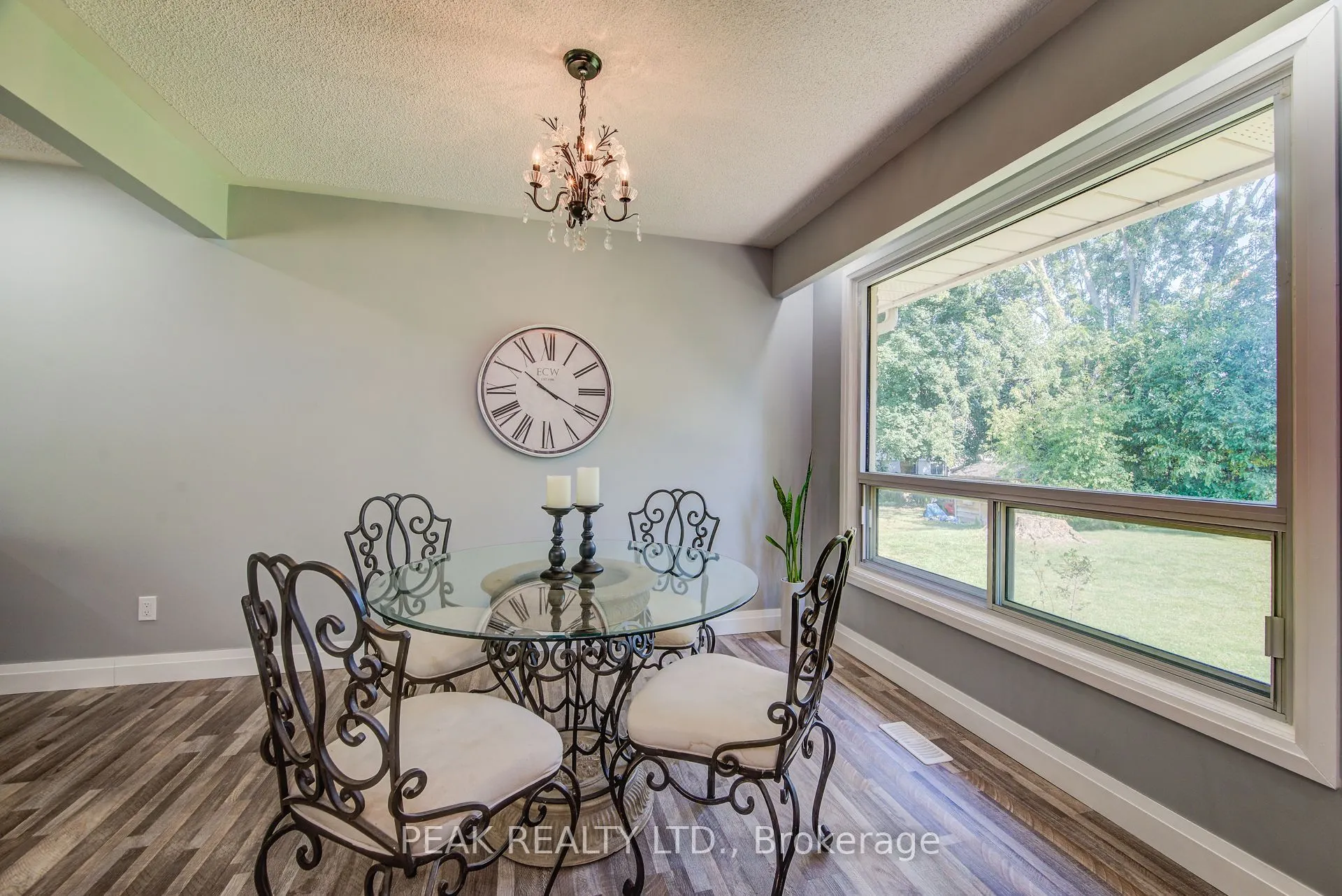 659 Gladstone Drive