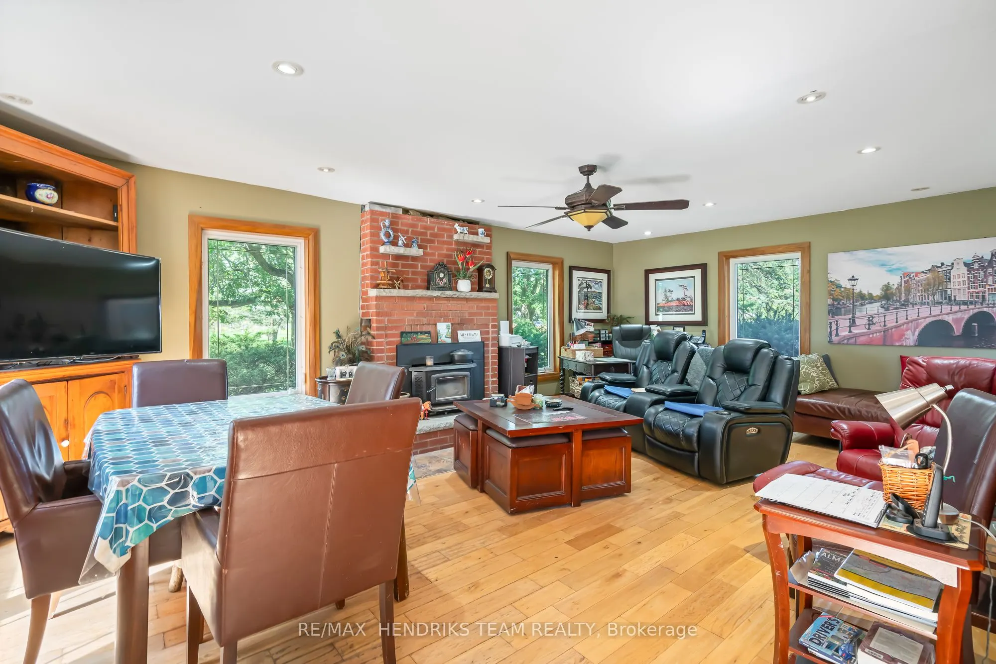 9850 Carl Road