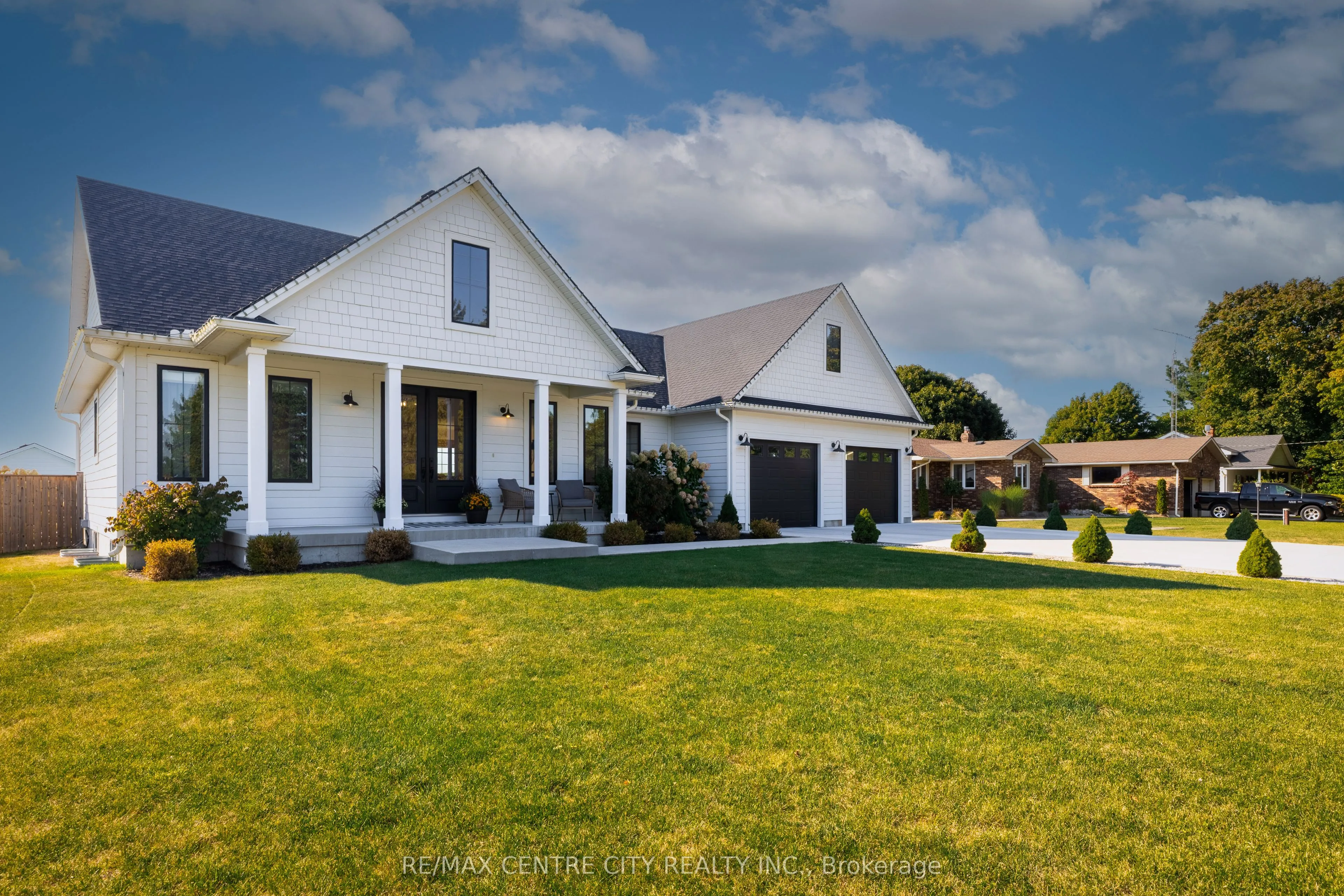 7923 Fairview Road