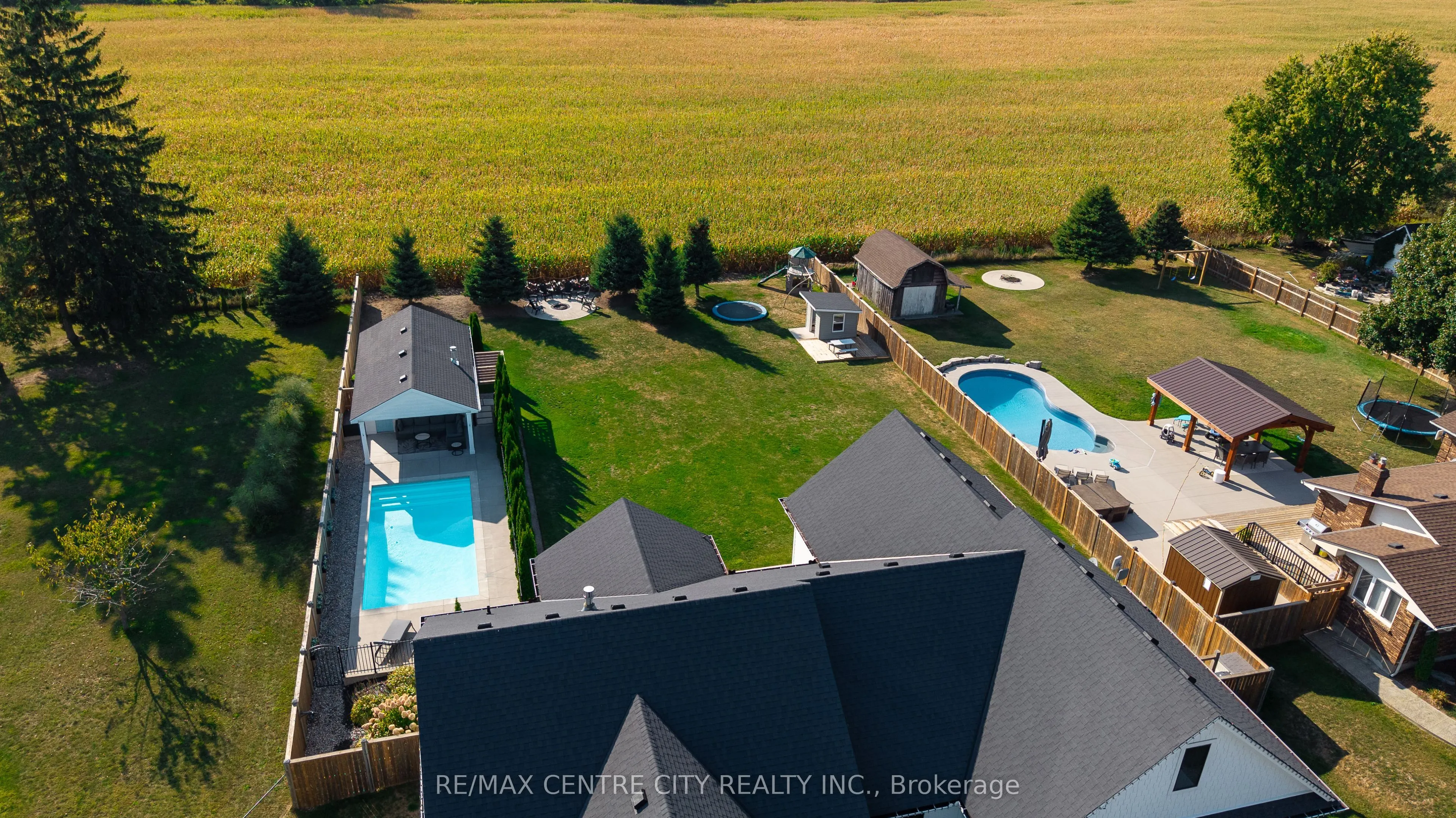 7923 Fairview Road